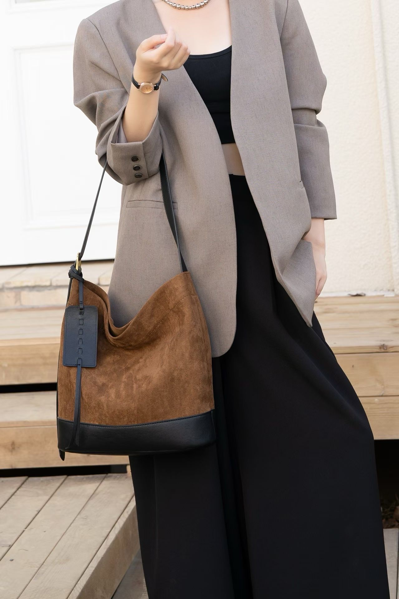 Women's leather cowhide bags, big brand leather bags, long and simple women's phone bags, fashionable and versatile, light luxury women's leather cowhide bags, big brand women's leather bags, phone bags, long and simple women's phone bags, long and simple women's phone bags detail image 6