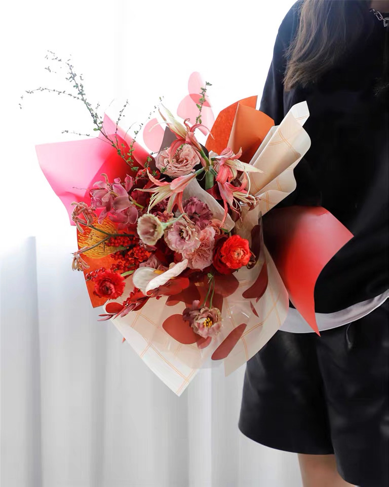 Pengfa Packaging Factory Store wholesale of large grid Nosa paper flower wrapping paper, waterproof pearlescent film, floral art bouquets, flower shop packaging materials, Valentine's Day wrapping paper, ribbons Specification image