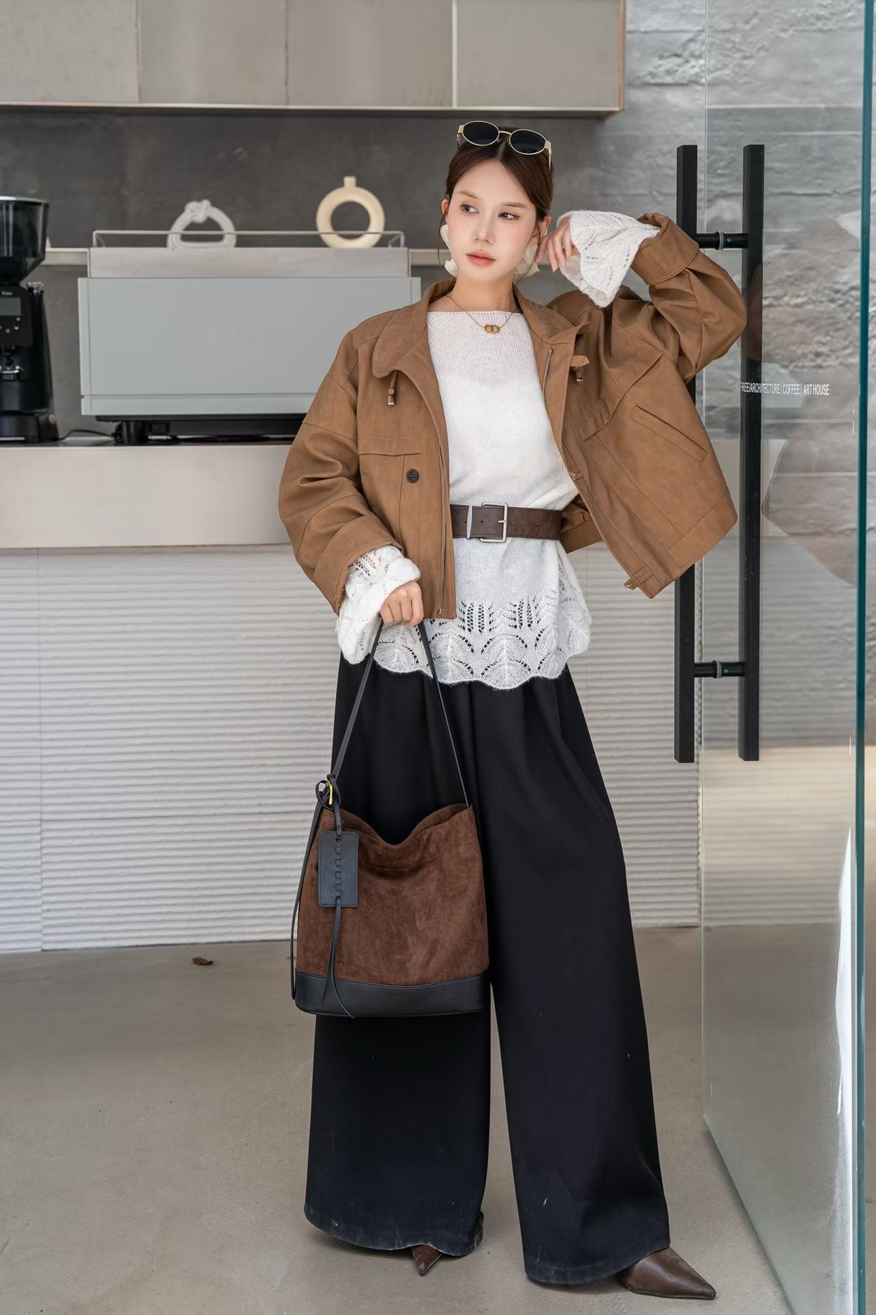 Women's leather cowhide bags, big brand leather bags, long and simple women's phone bags, fashionable and versatile, light luxury women's leather cowhide bags, big brand women's leather bags, phone bags, long and simple women's phone bags, long and simple women's phone bags detail image 8
