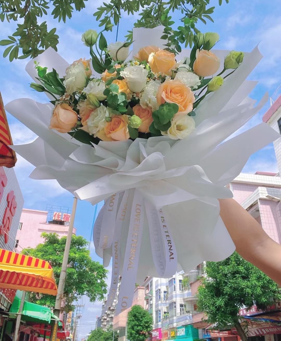 Pengfa Packaging Factory Store Wholesale First Love Solid Color Paper Flower wrapping Paper, Morning mist matte paper Flower Packaging Wrapping Paper, Gift bouquets, floral art materials, candy-colored rose wrapping paper Application Scenario