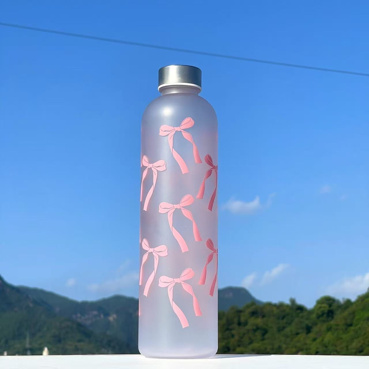 2025 New model Other cross-border 1000ML plastic cups, fresh and clean girl student cups, frosted bow flower pattern water cups, 707-1-896D /S Application Scenario