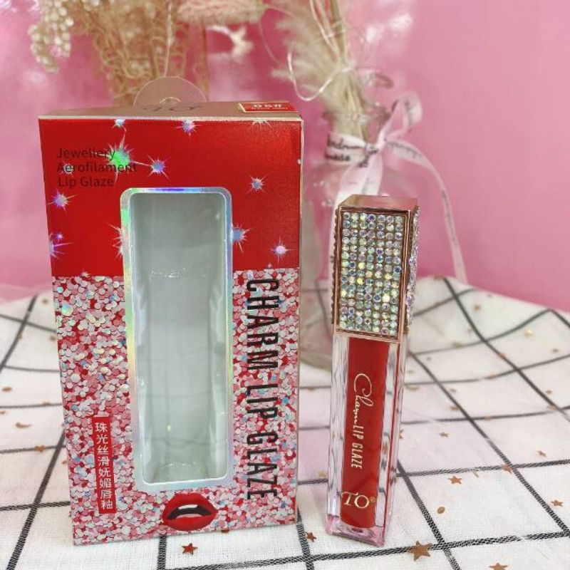 TO Pearlescent Smooth and Seductive Lip Gloss (Bright Red) details Picture