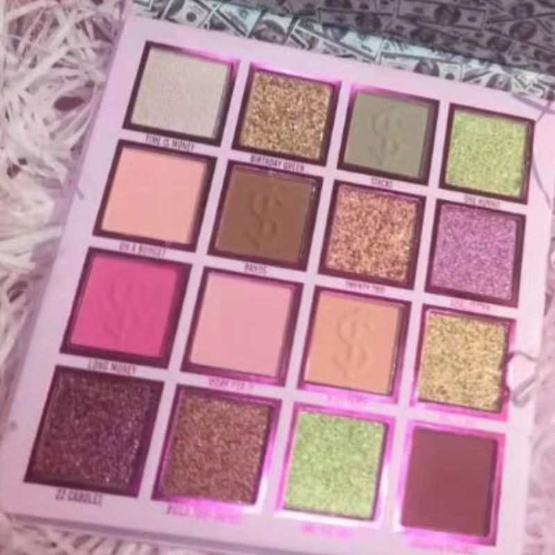 12-color eyeshadow palette: matte, pearlescent, shell, polarized, earth tone, nude, natural, women's makeup Application Scenario