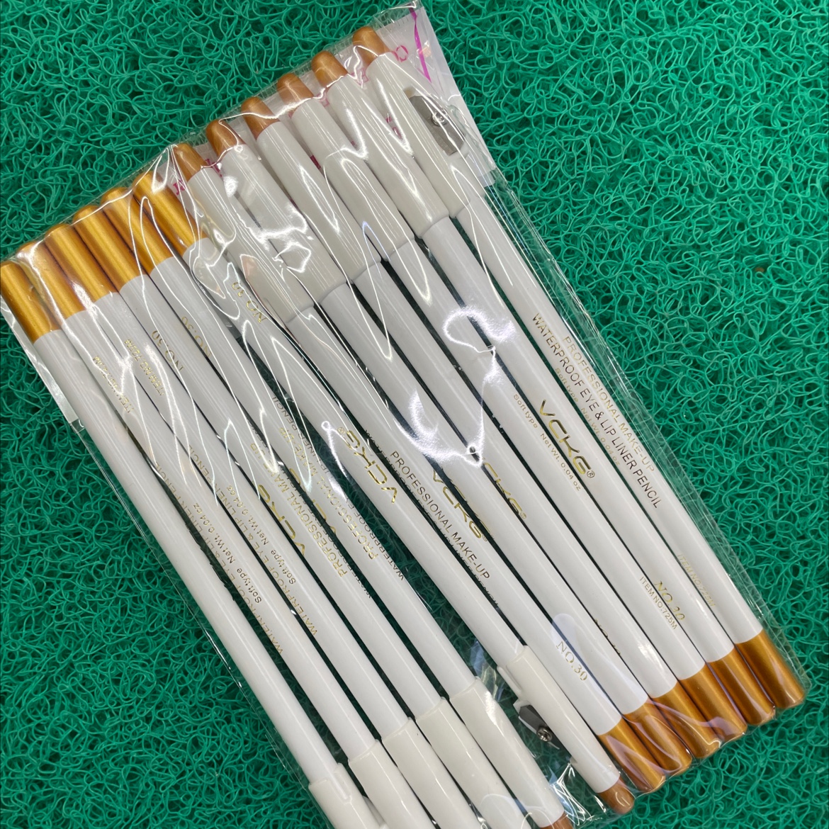 眉笔白色眉笔记号笔带削笔刀美容笔外货批发111