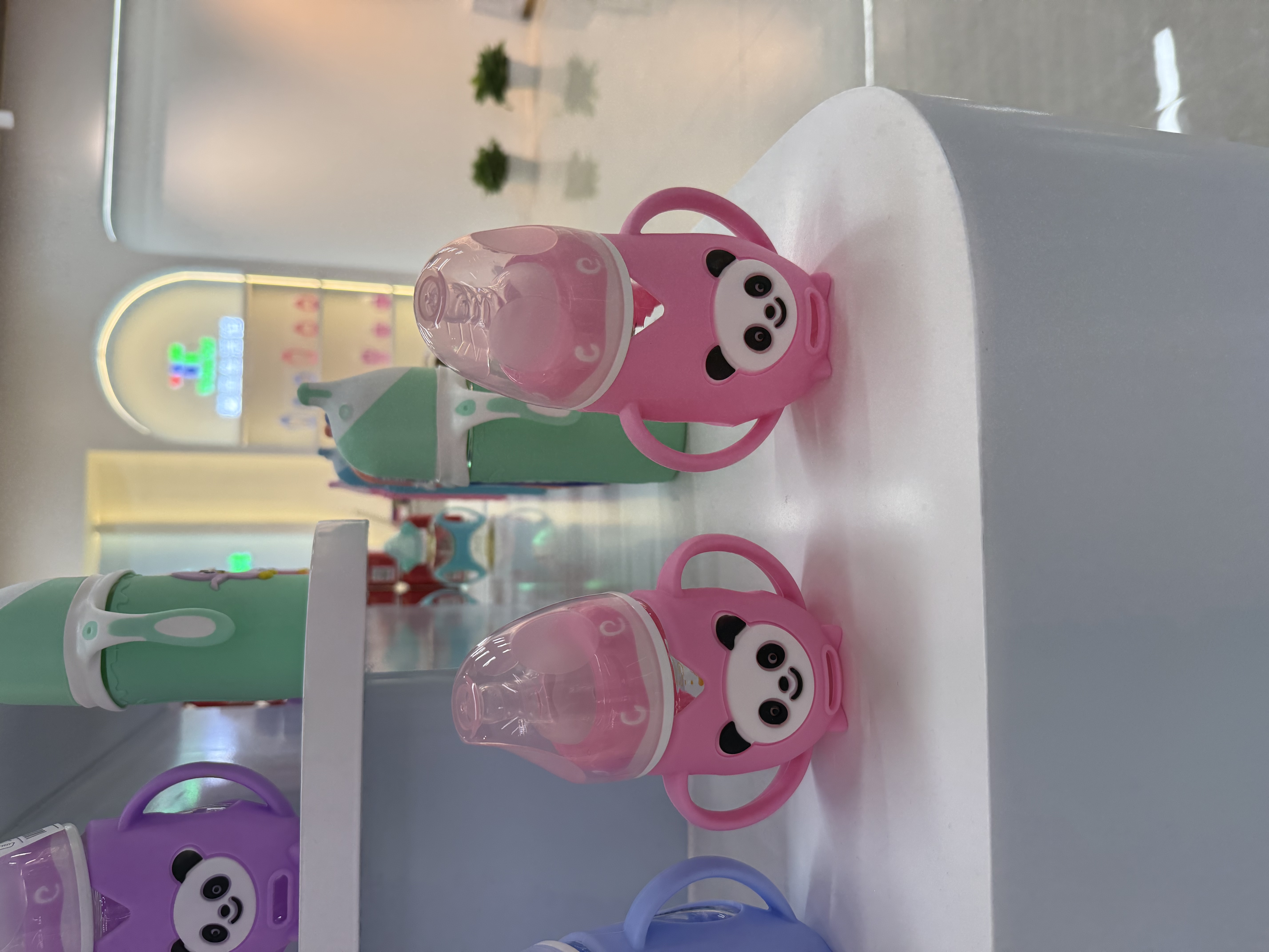 Baby and maternal products, baby bottles, infant feeding products, safe, healthy and practical, cartoon panda standard mouth 160/240ML Item Picture