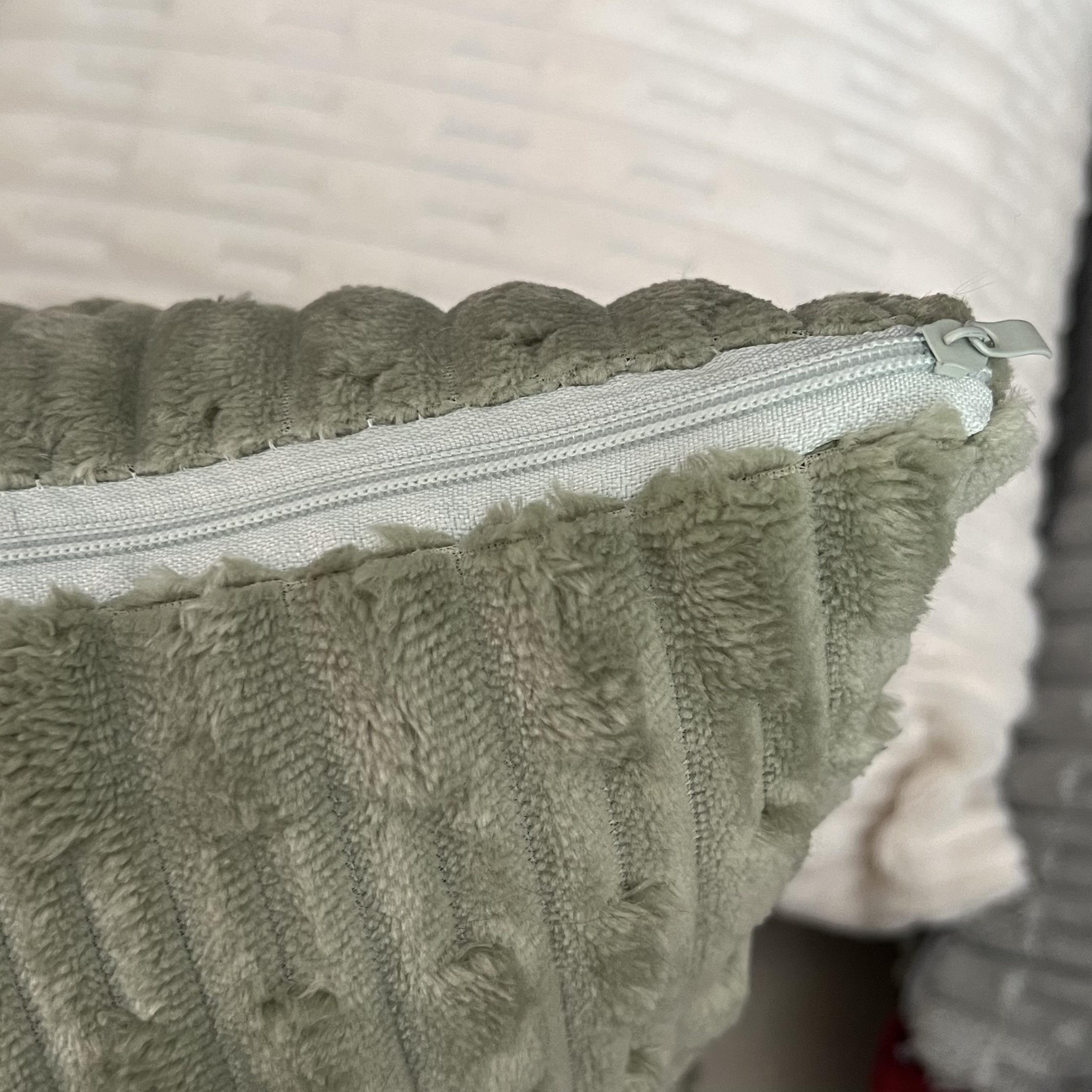 Multi-functional pillowcase, corn kernel cushion, nap pillow, pillow cover, comfortable cushion, living room sofa pillow. detail image 8