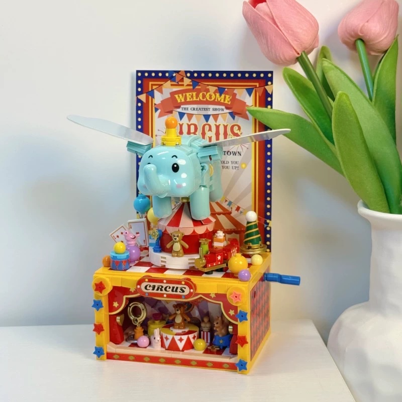 Circus Clown building blocks Adult version Small particle assembly Girls Series Little Elephant Feifei Christmas Gift Girls Application Scenario
