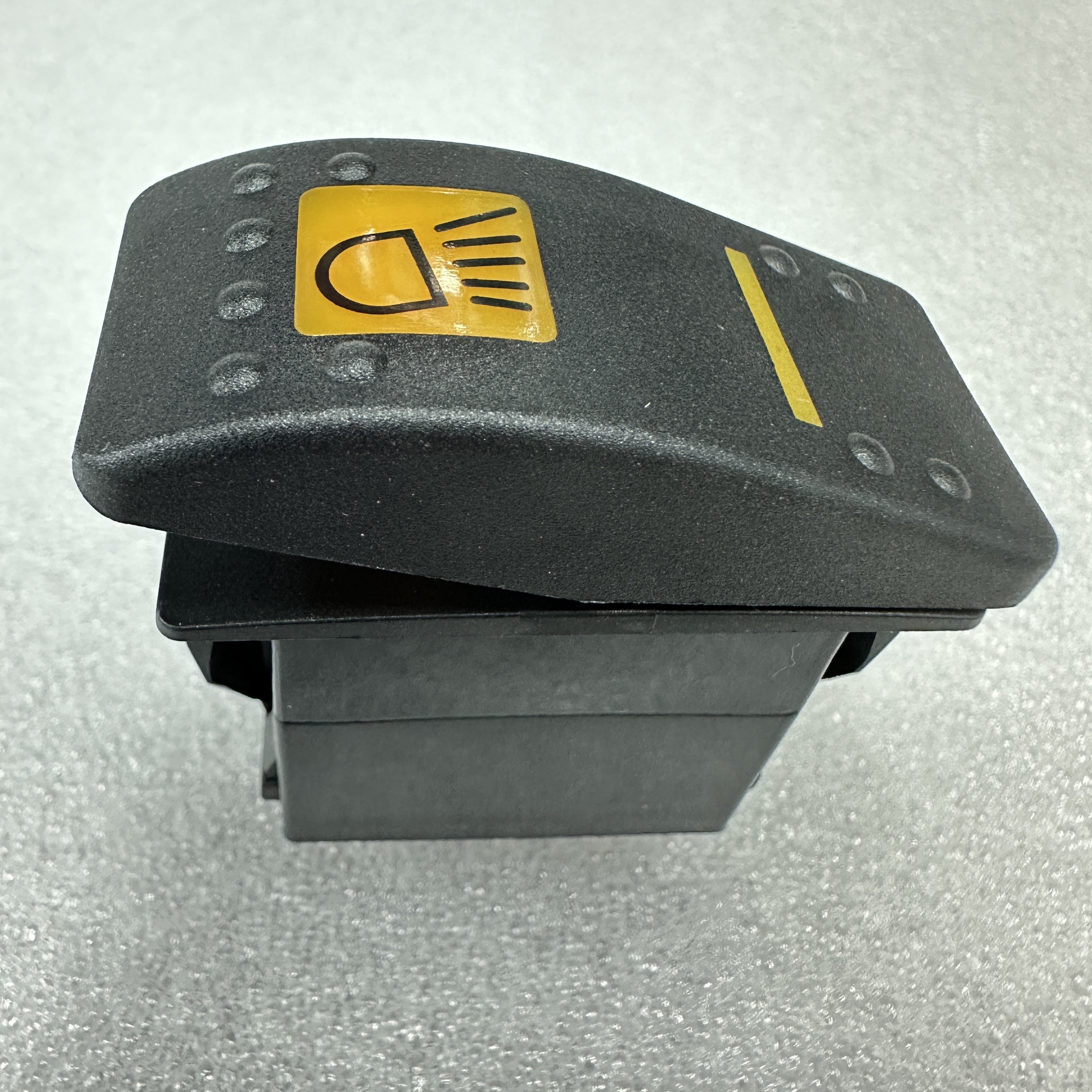 تنطبق قطع غيار السيارات الهندسية على مفتاح التشغيل 701/58706 لمحركات محرك JCB Jسيبو Item Picture