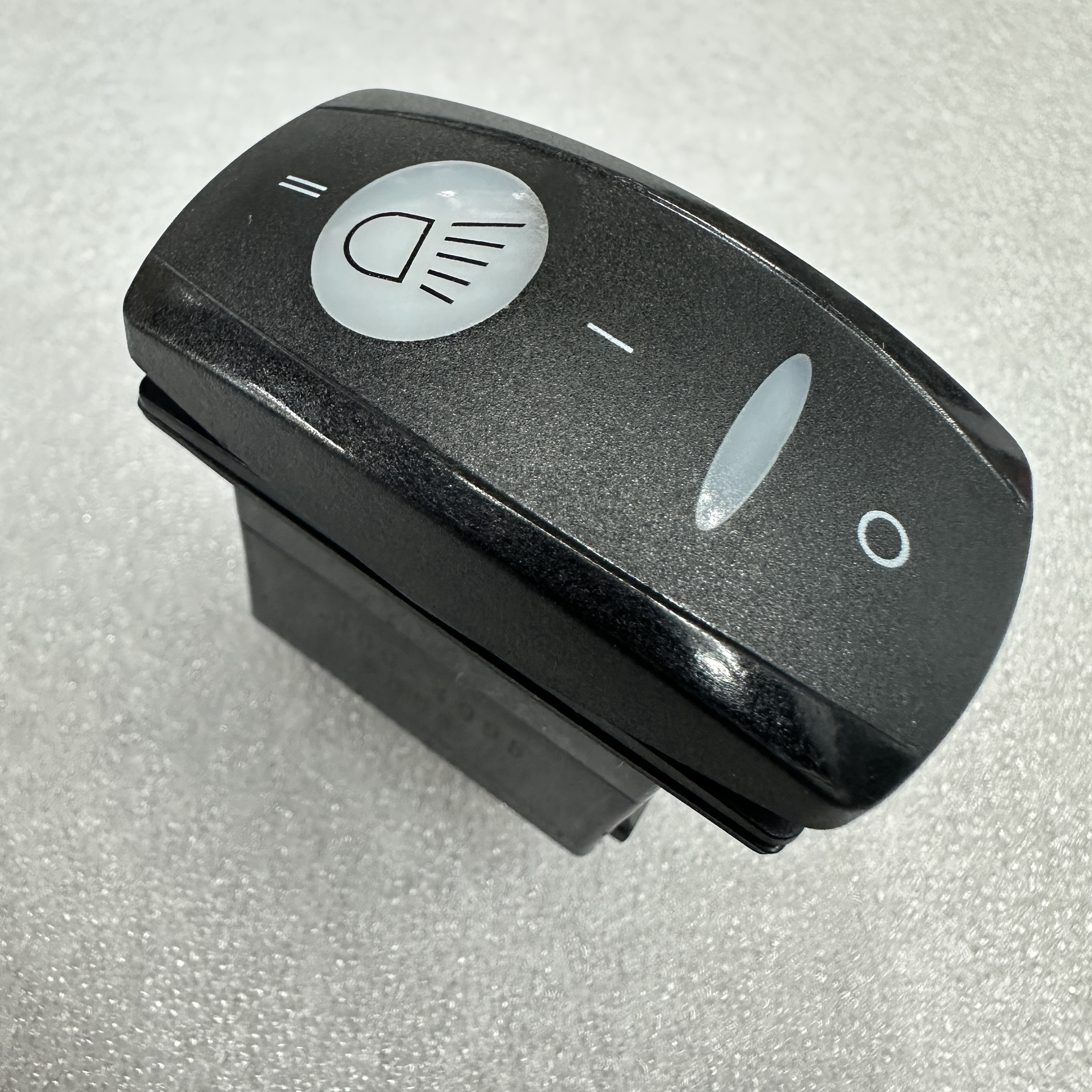 The construction machinery parts are suitable for the work light switch and rocker switch at the rear of the CAT loader cab, 300-4996 Application Scenario