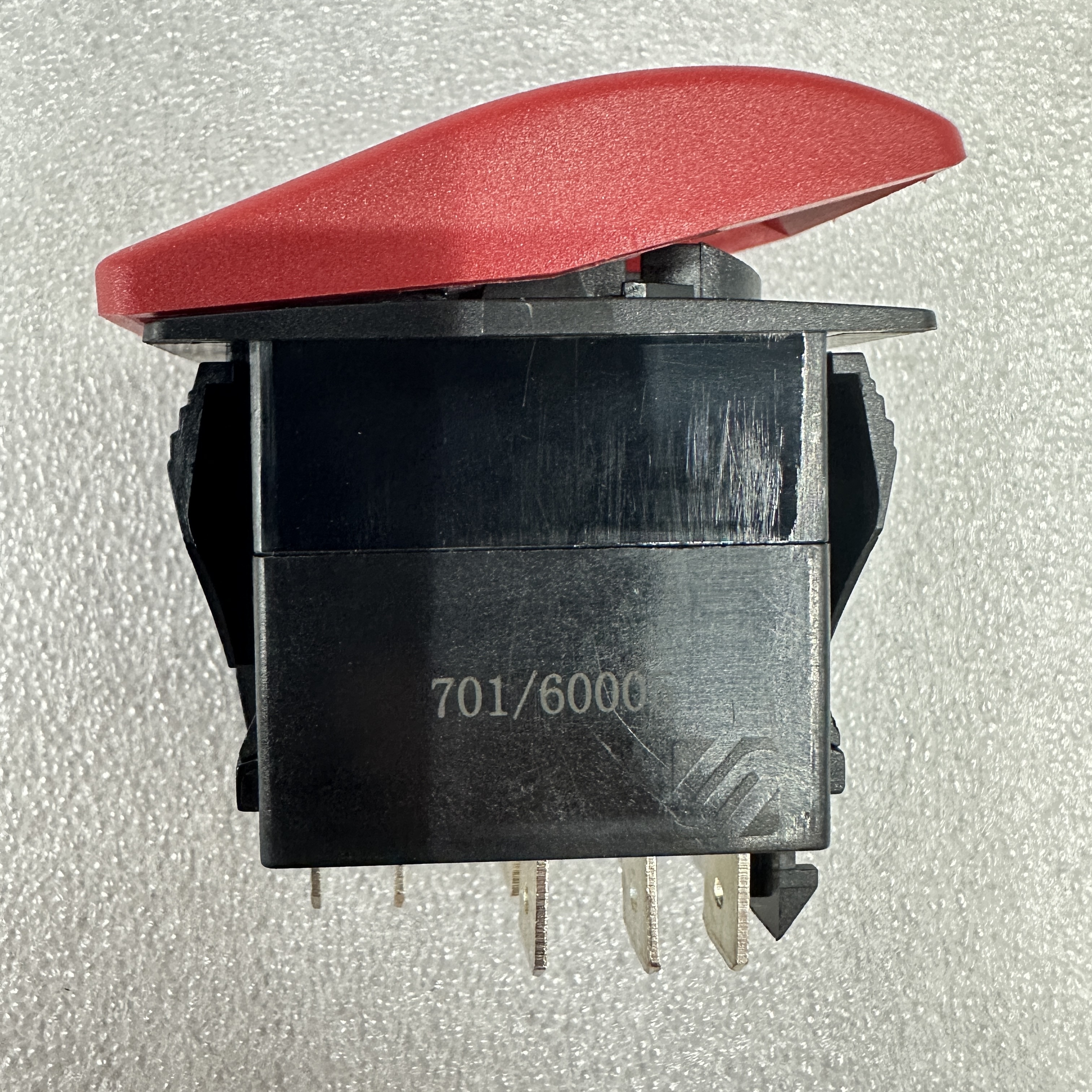 وتطبق قطع غيار السيارات الهندسية على مفتاح التبديل 701/58821 الخاص بمفتاح إيقاف السيارات (JCB B Item Picture