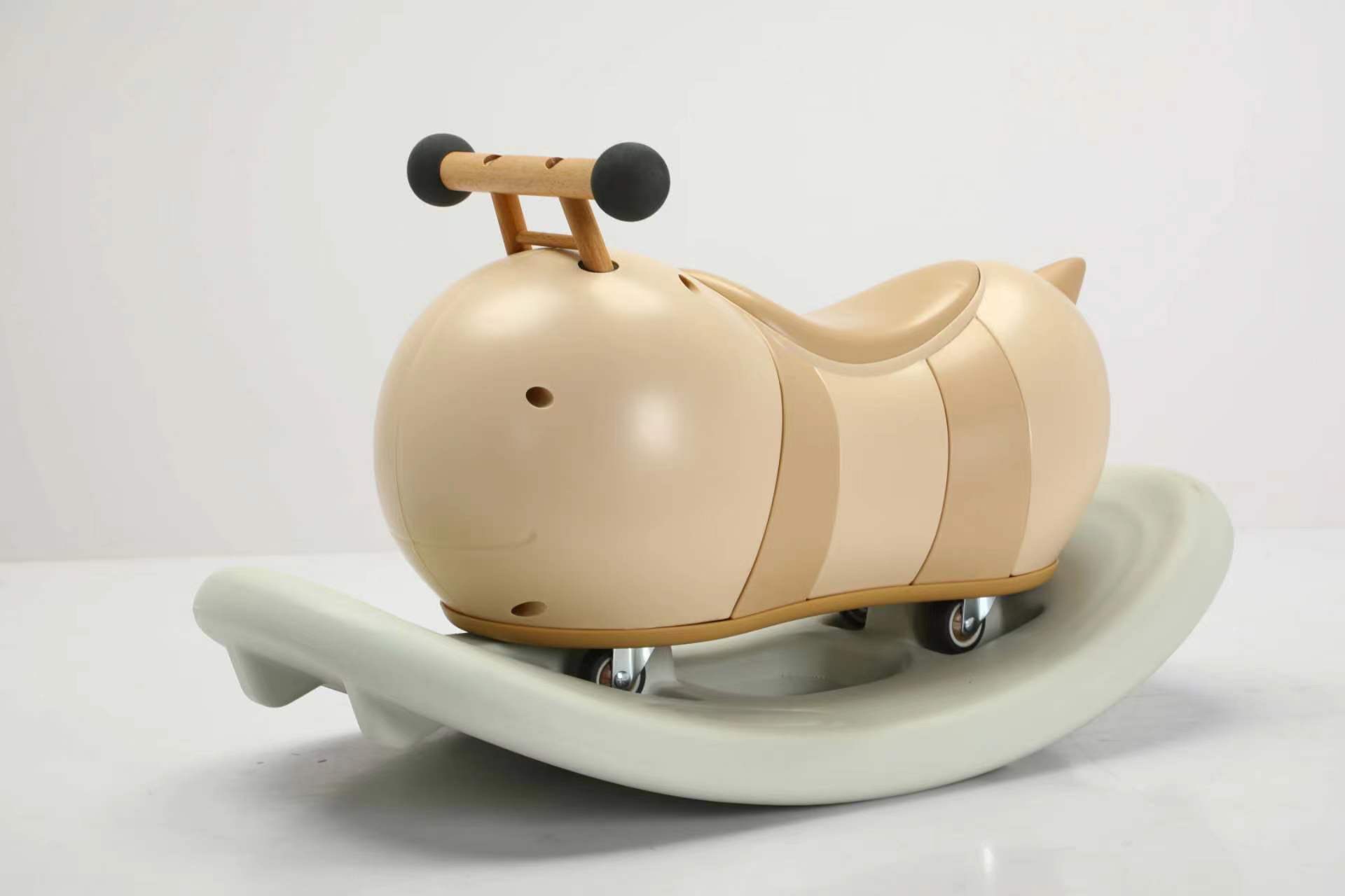 童车多功能儿童滑行车儿适用0-5岁花生车童车产品图