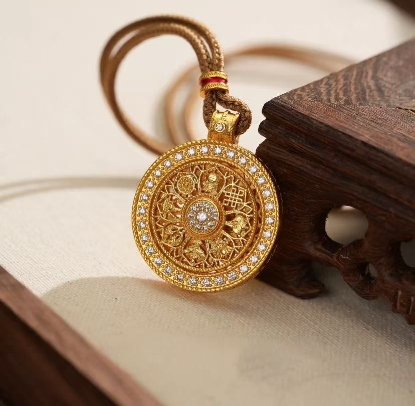 Fashionable necklace, sand gold pendant, simple jewelry, trendy and versatile long accessory for women