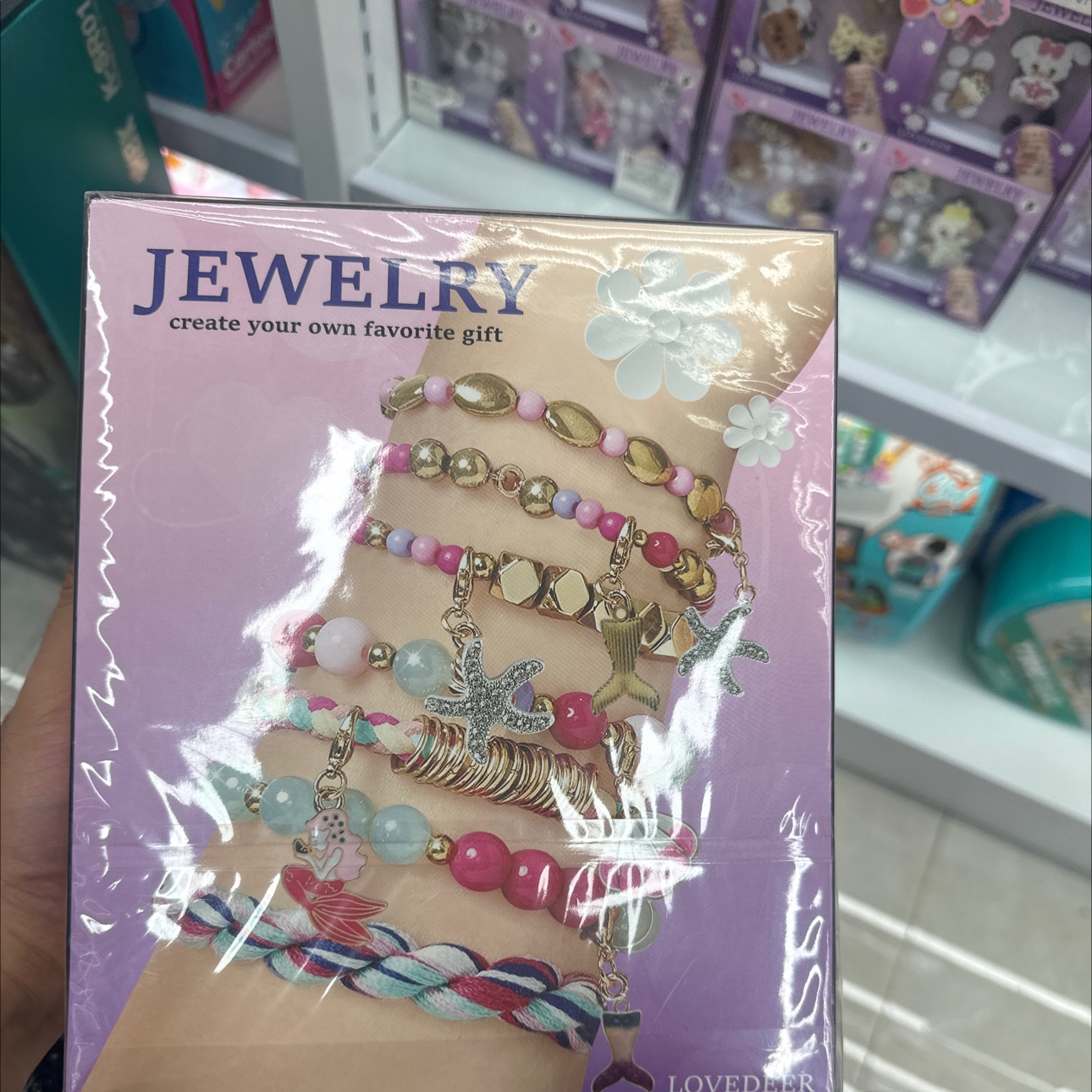 Creative and trendy toys for women's accessories, children's rings with flashing lights, fashionable accessories, trendy toys, children's rings with lights, and other decorative items details Picture