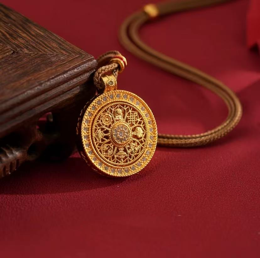 Fashionable necklace, sand gold pendant, simple jewelry, trendy and versatile long accessory for women detail image 2