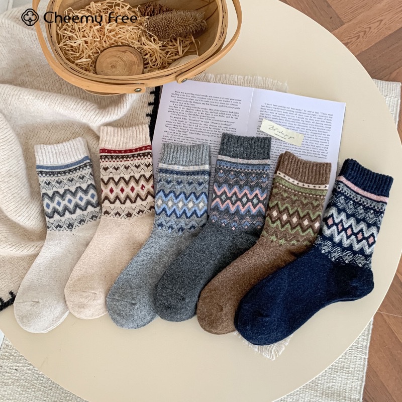 CHEEMY FREE Autumn and Winter Socks Women's Fair Island-style Wool mid-calf Women's Socks Autumn and winter Warm retro Pile socks
