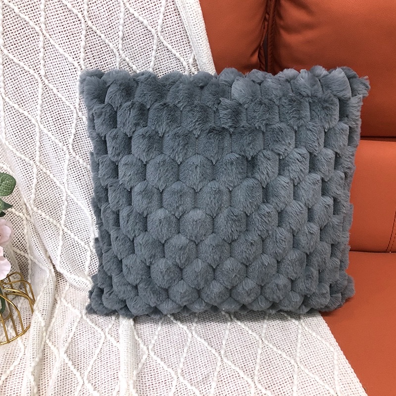 A versatile rabbit fur cream-style pillowcase for cross-border trade, with a retro French high-end feel. It is suitable for living room sofa cushions, backrests, and bed cushions detail image 4