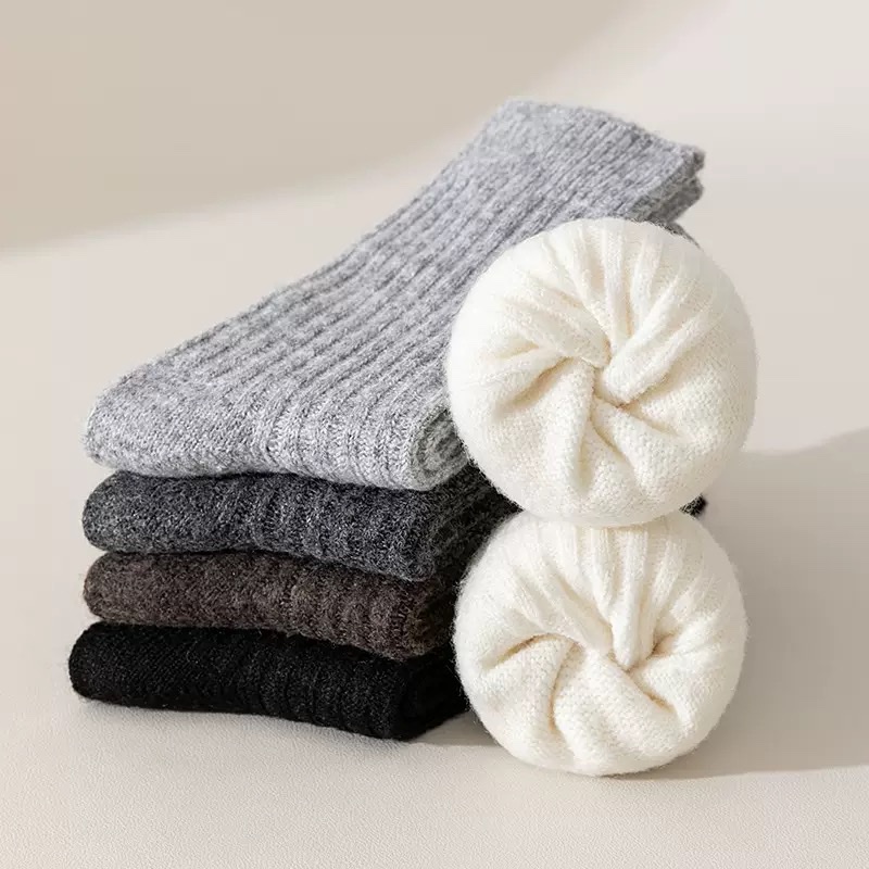 Double-needle wool socks for men's autumn and winter, thickened and fleece casual business socks, comfortable, warm and simple medium to long cashmere socks detail image 4