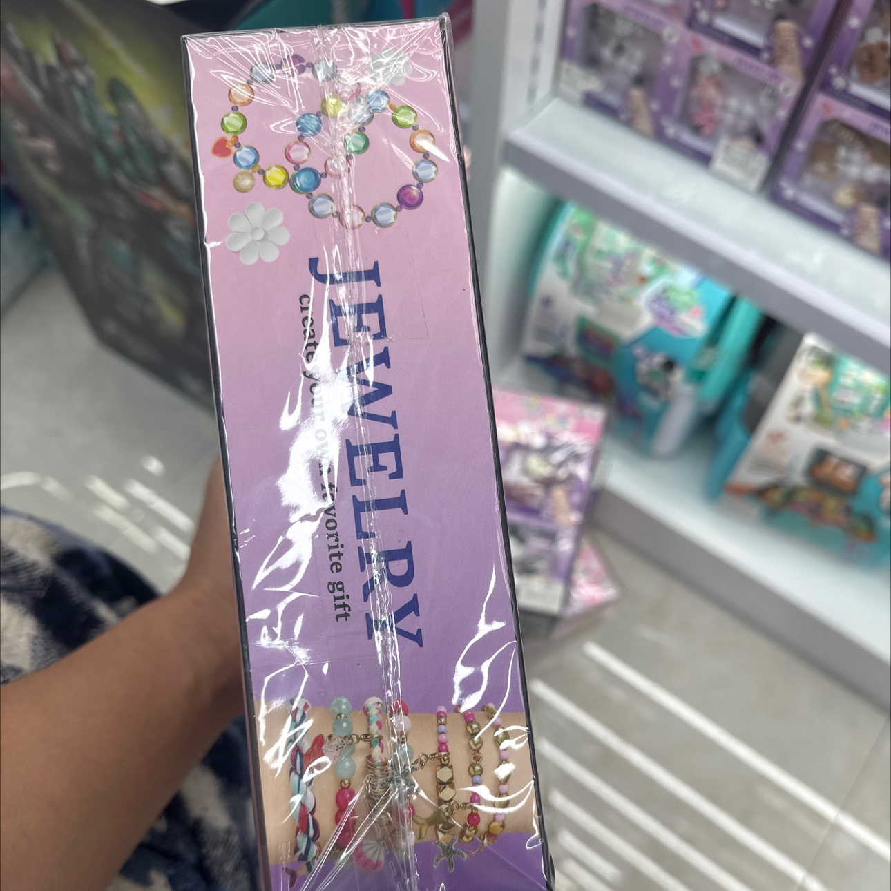 Creative and trendy toys for women's accessories, children's rings with flashing lights, fashionable accessories, trendy toys, children's rings with lights, and other decorative items Application Scenario