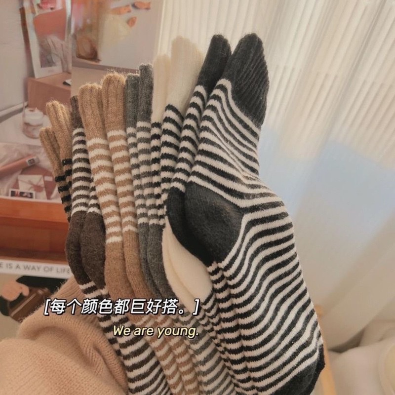 Autumn and winter socks: Coffee-colored striped loop socks, thickened warm home floor socks, Maillard non-tight mid-calf socks details Picture