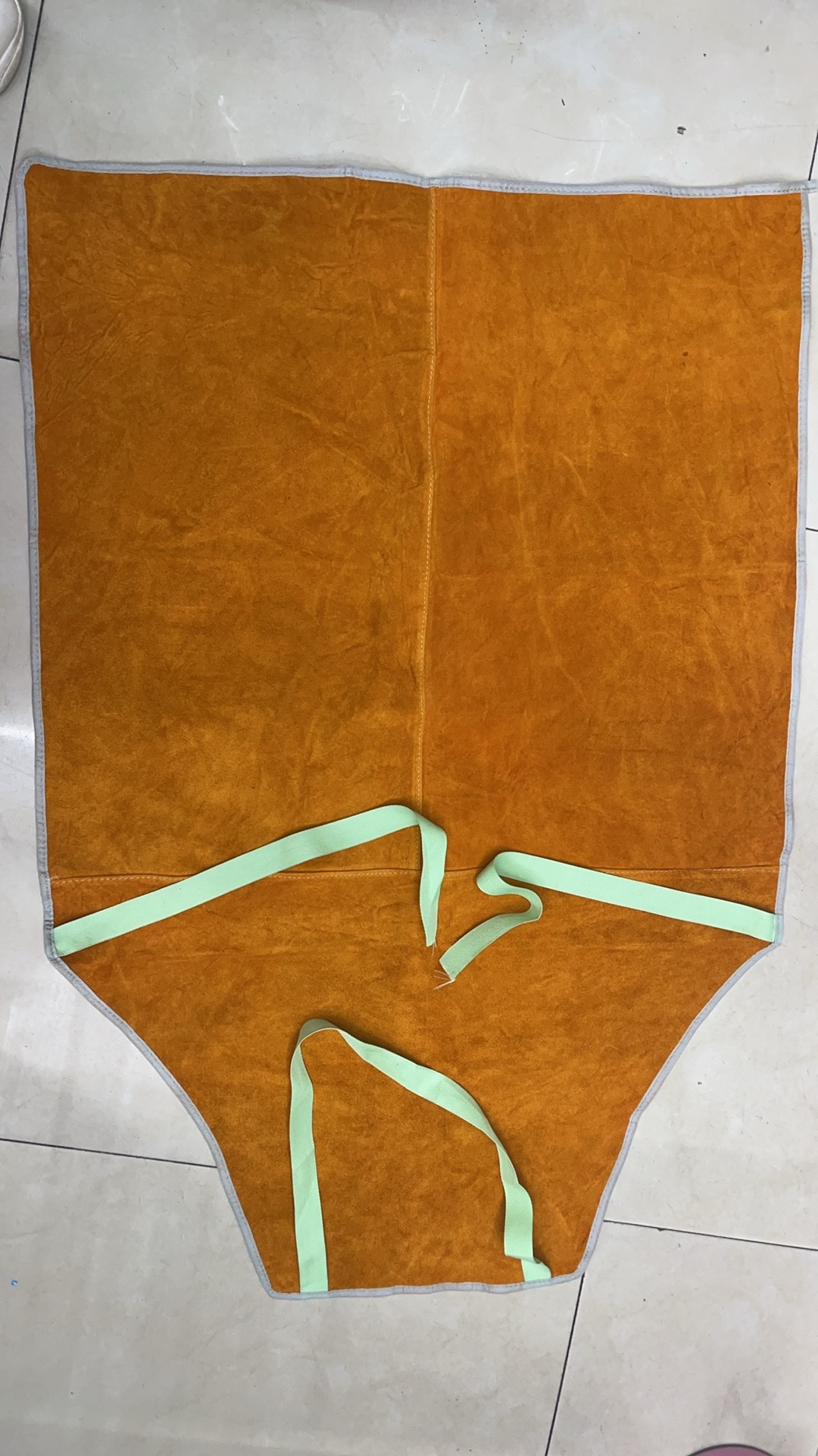 劳保电焊围裙，电焊防护脚套袖套，电焊手套