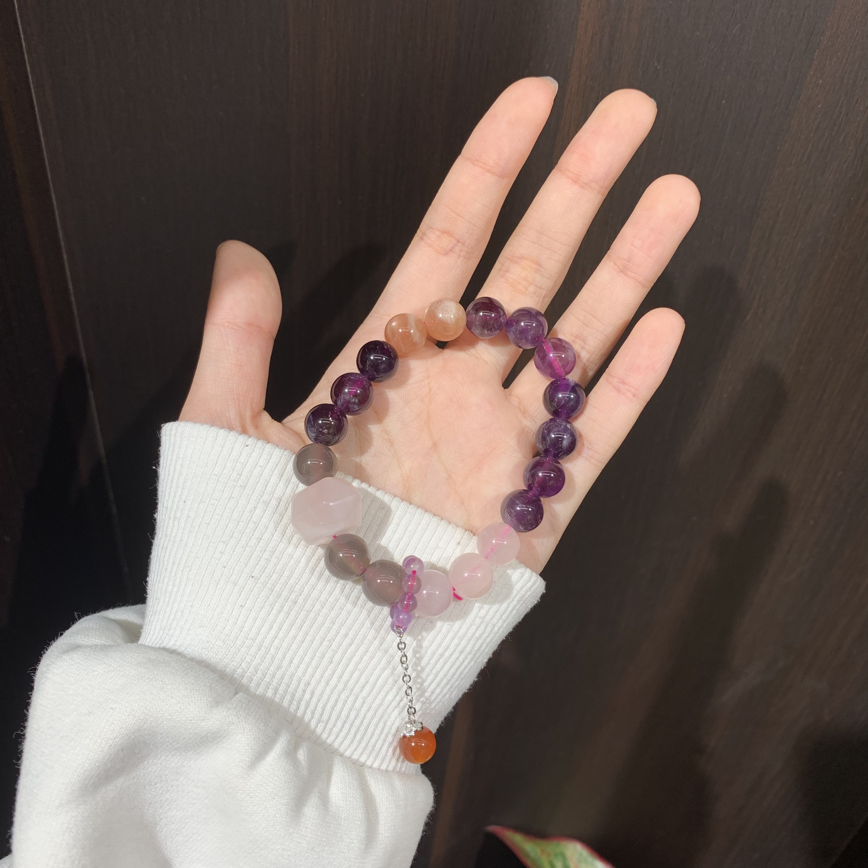 紫极光、粉水晶手串图