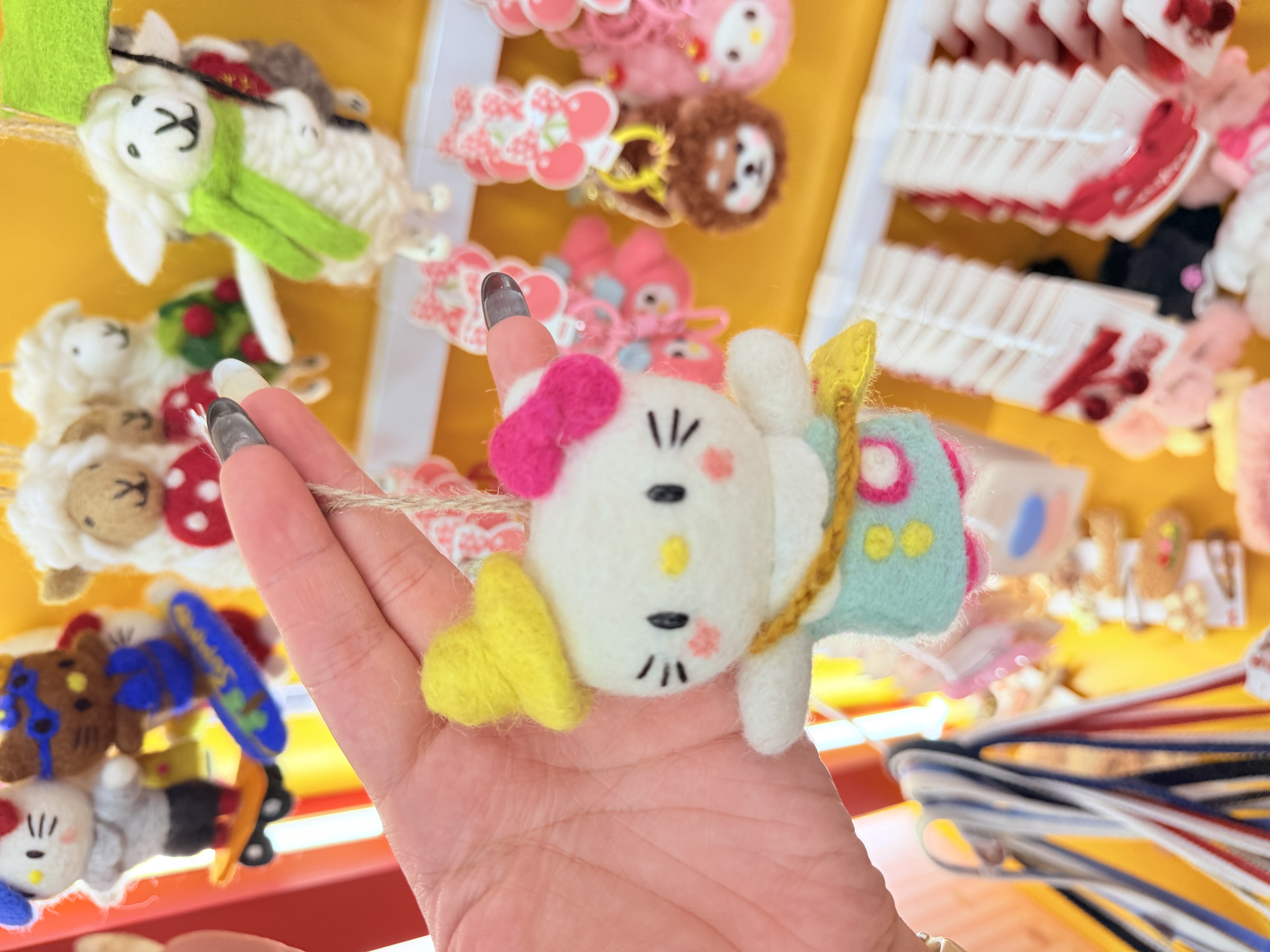 kitty猫凯蒂猫毛绒玩具创意潮流挂件可爱玩偶抱枕儿童礼物趣味布艺玩偶