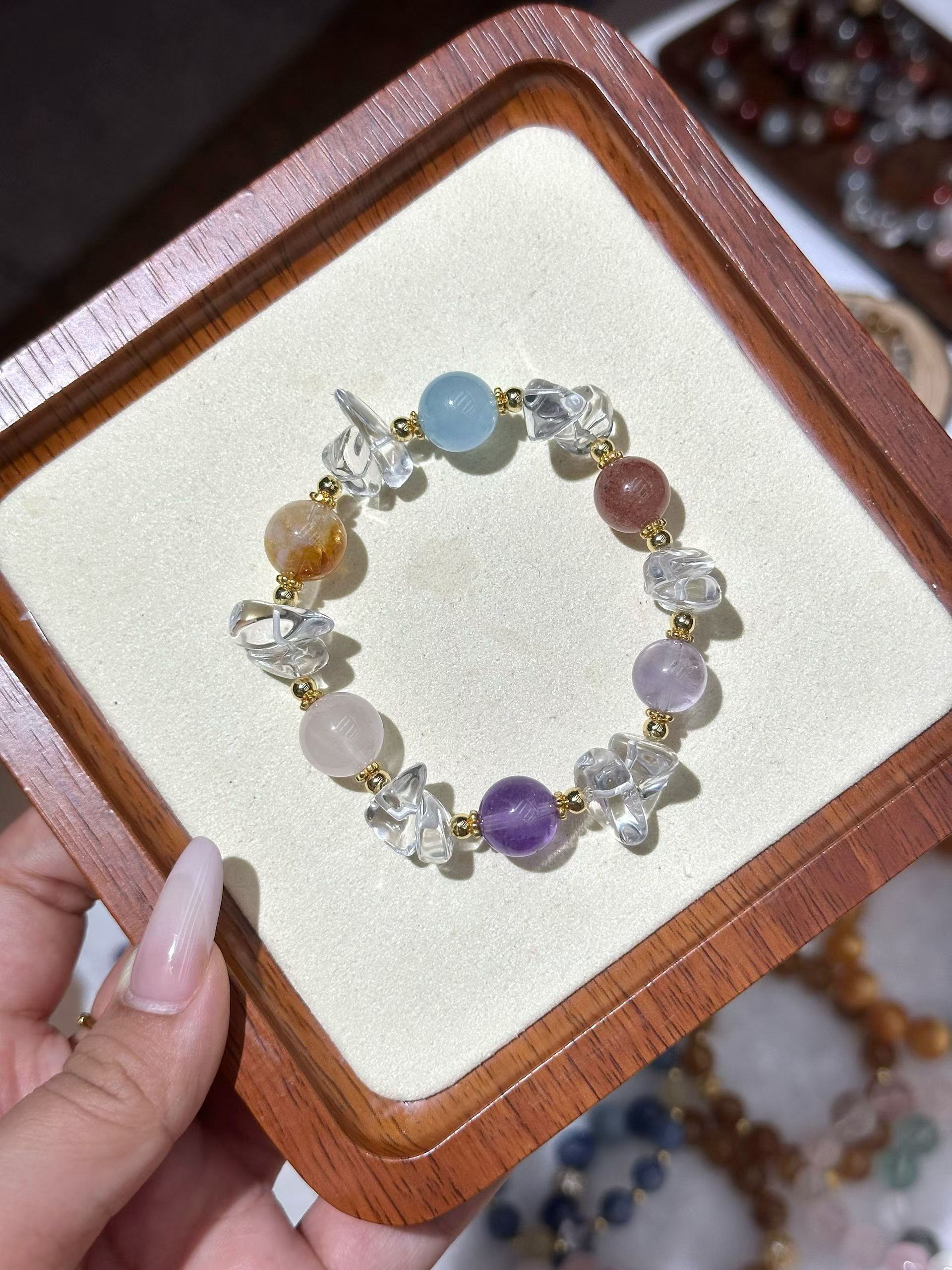 兹宏珠宝天然水晶手串手链男女手串直播网红生日礼品饰品批发