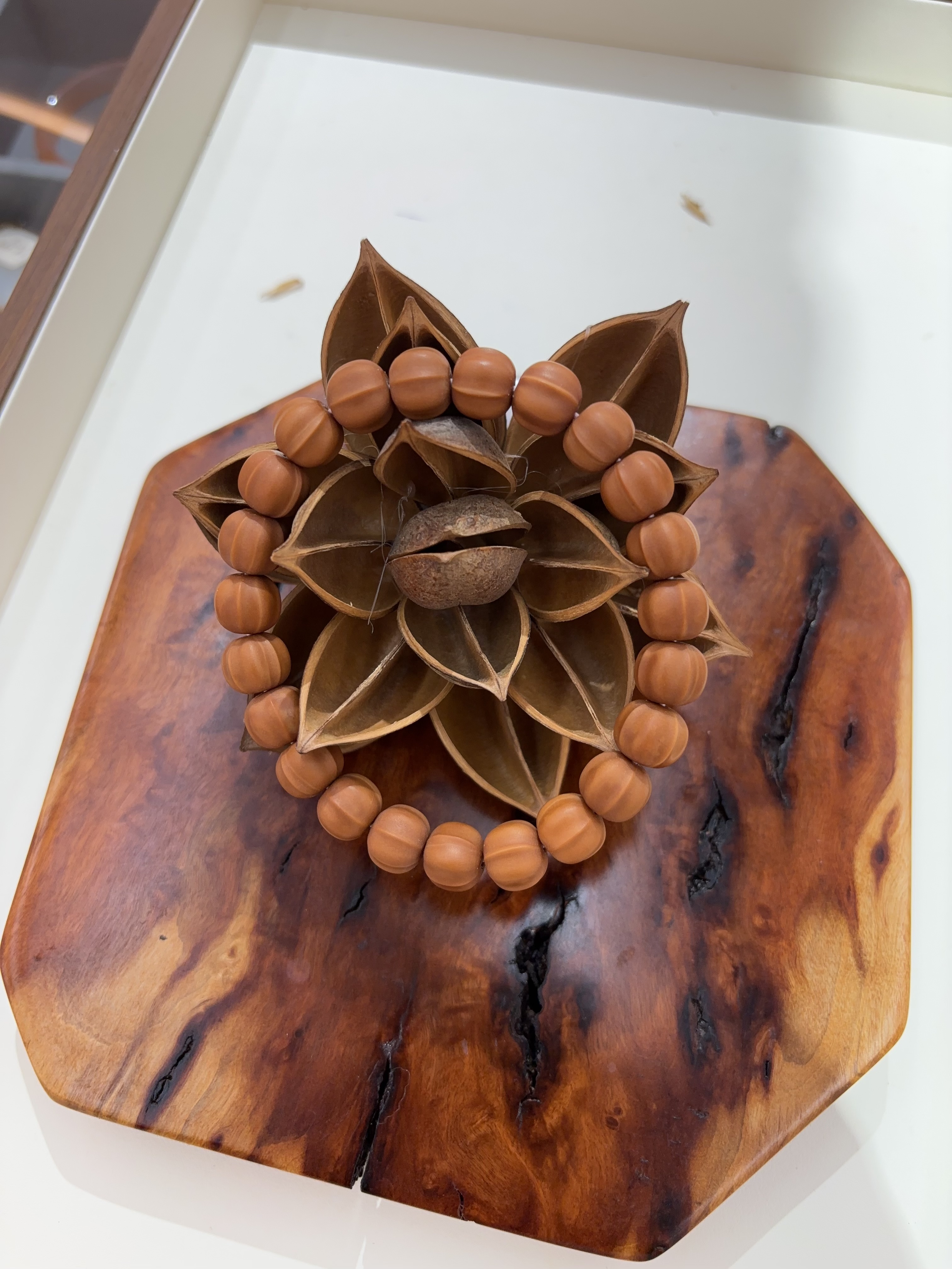 天然野生雕刻猴头手串鲨鱼背光珠手盘小核桃单圈文玩男女佛珠盘玩手链手串详情图6