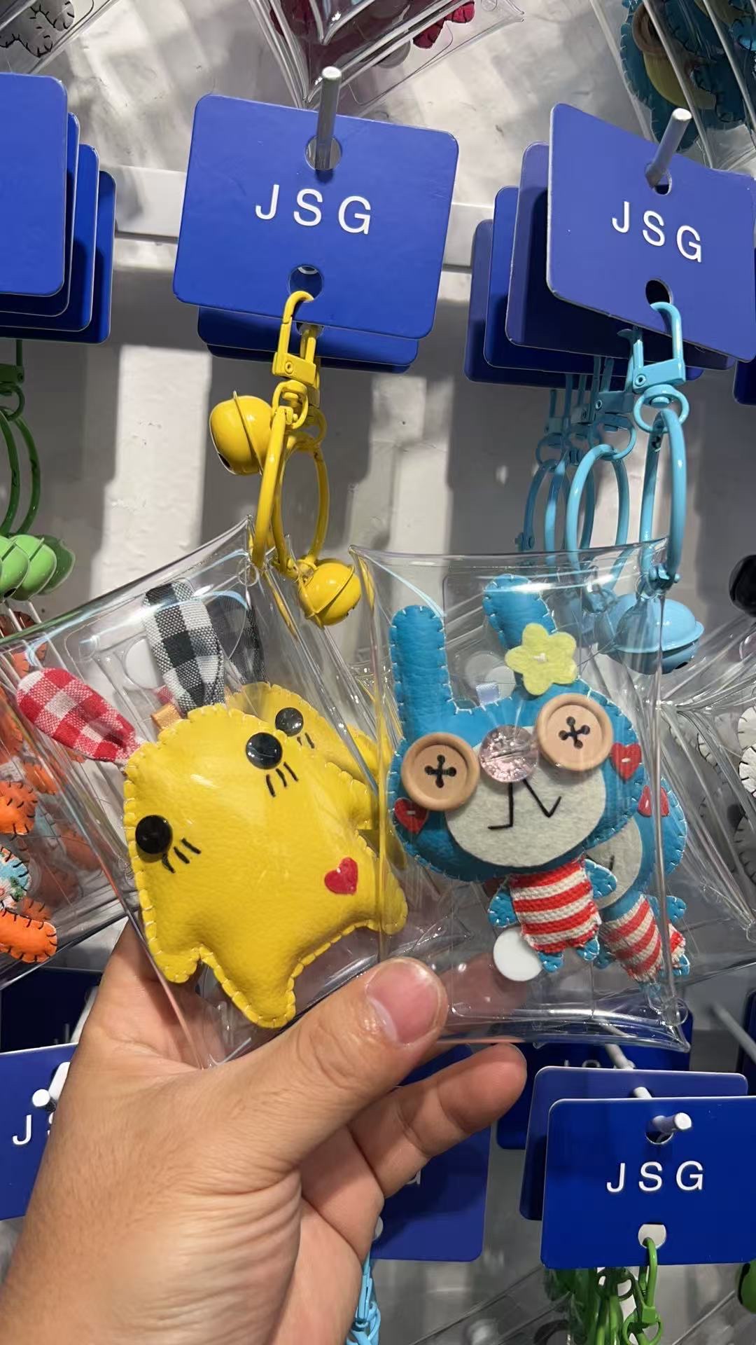 纯手工钥匙扣 萌黄色小兔蓝色酷小白兔可爱钥匙扣