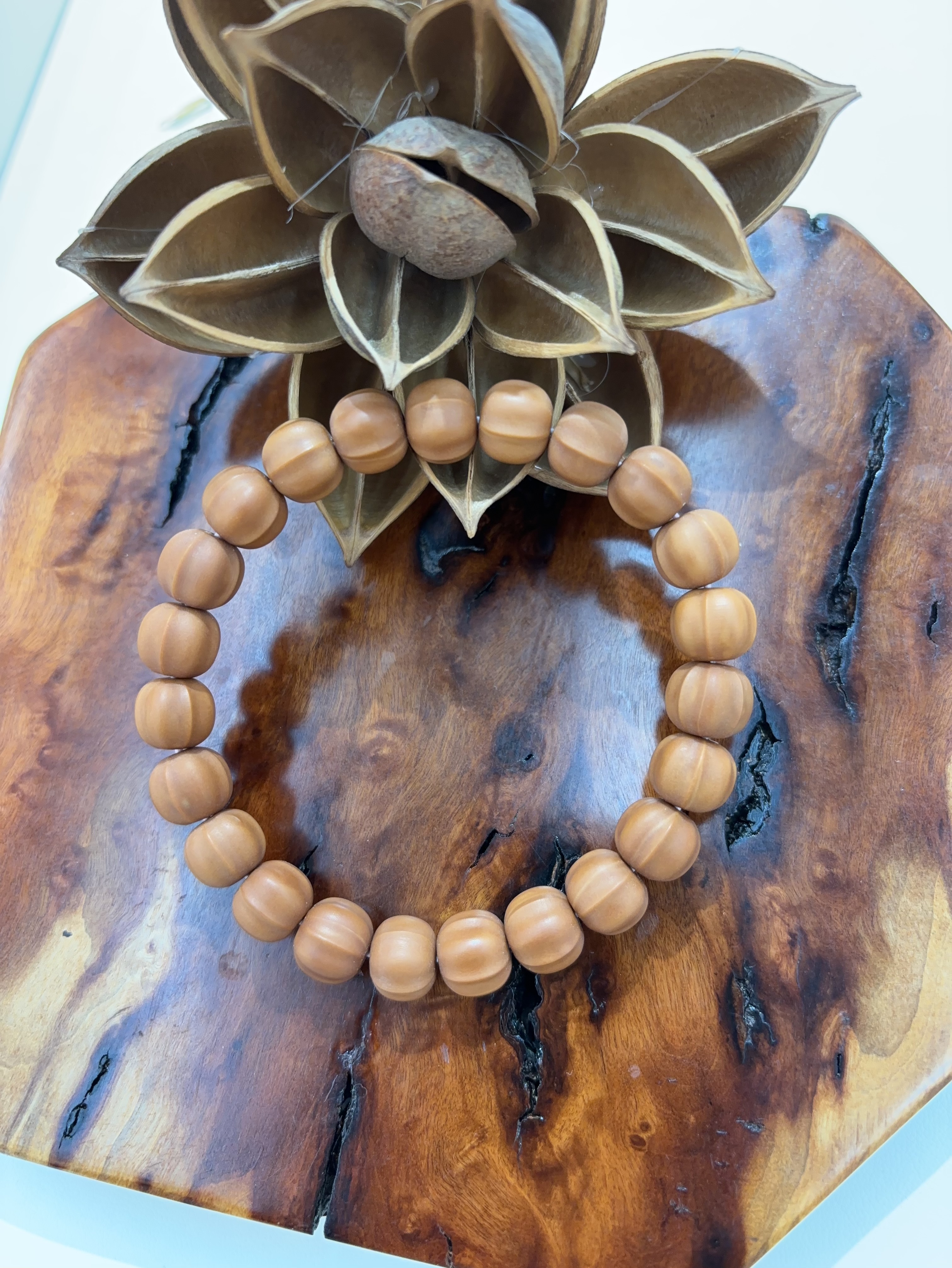 天然野生雕刻猴头手串鲨鱼背光珠手盘小核桃单圈文玩男女佛珠盘玩手链手串详情图3