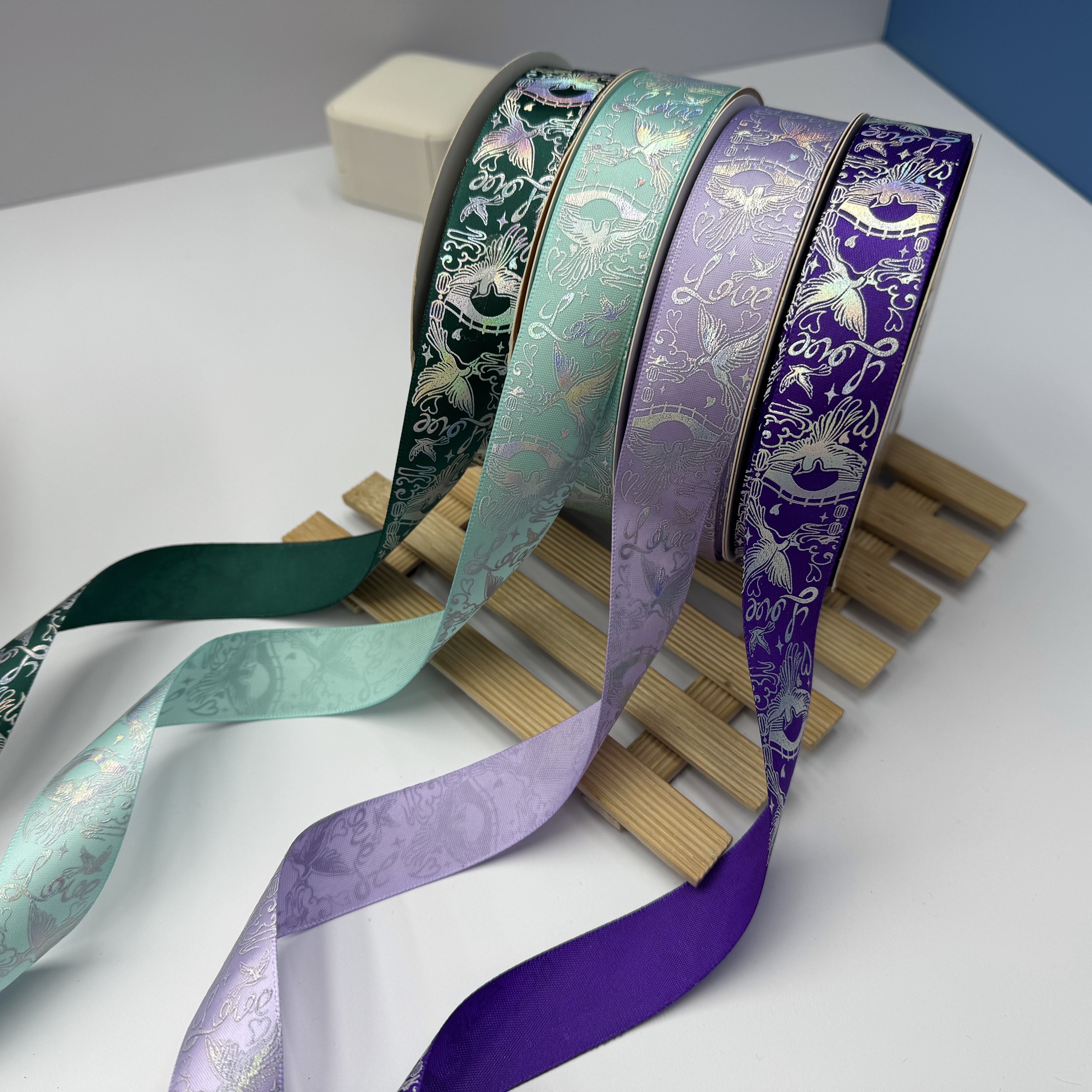 2.5cm wide best-selling plain silver silk satin gift box, ribbon bow, factory direct sales, bar tray ribbon, wedding candy box, flower packaging ribbon detail image 7