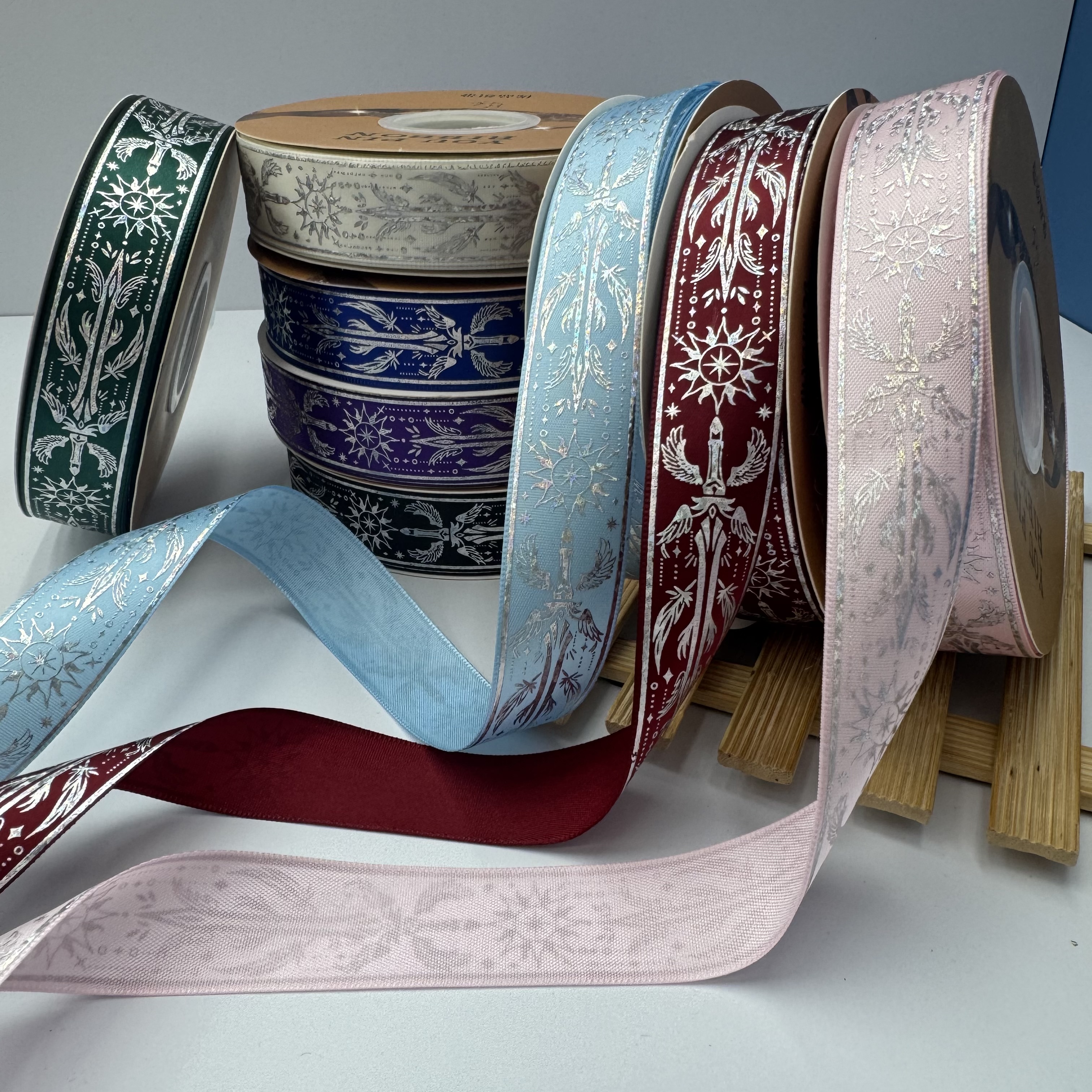 2.5cm plain laser silver high-quality gift bag decorated with ribbon bar tray DIY ribbon flower packaging Specification image