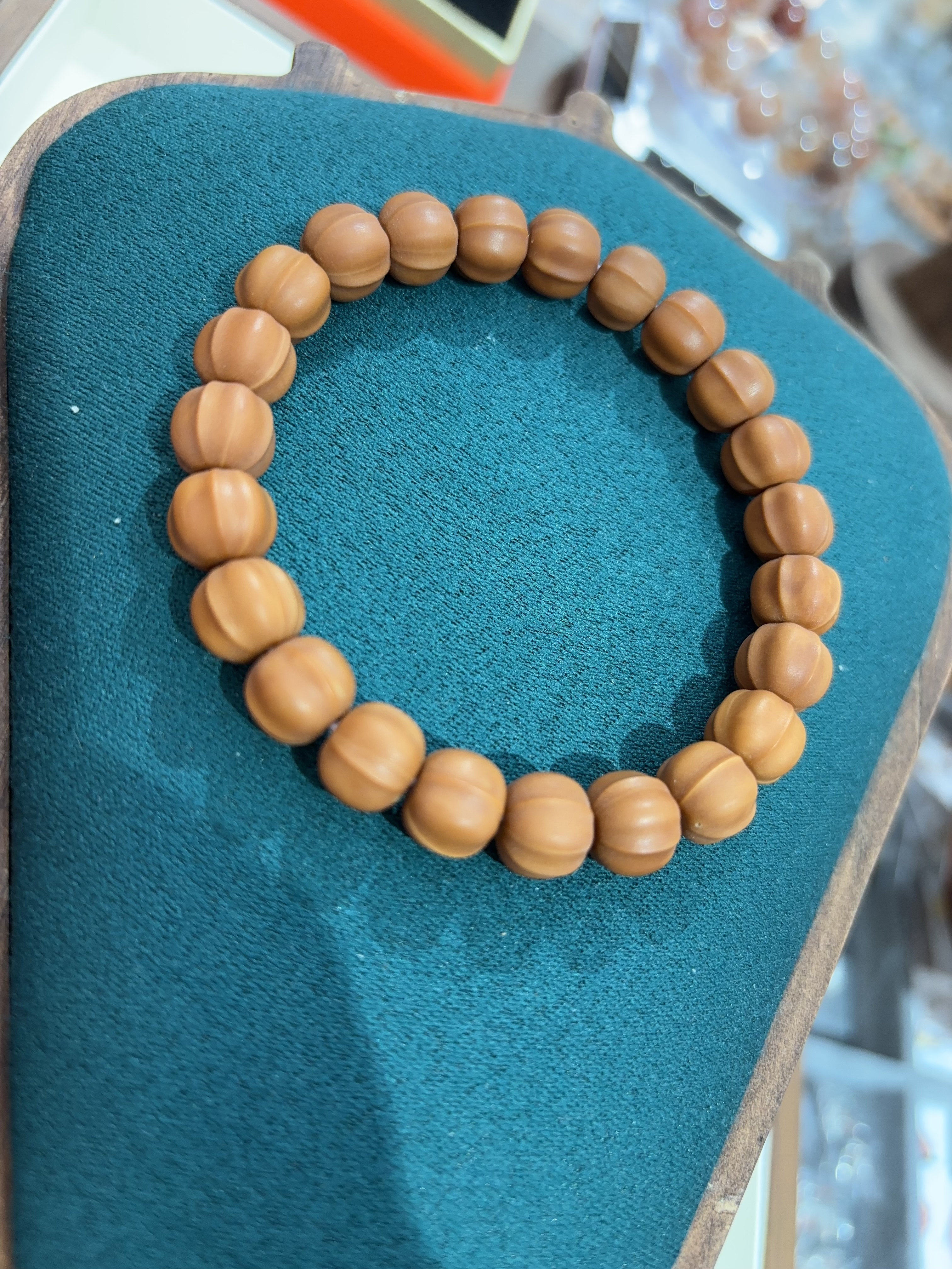 天然野生雕刻猴头手串鲨鱼背光珠手盘小核桃单圈文玩男女佛珠盘玩手链手串详情图9