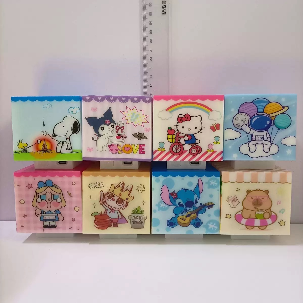 New square tap light with 3 light Settings, 500 mah USB charging, children's learning light Application Scenario