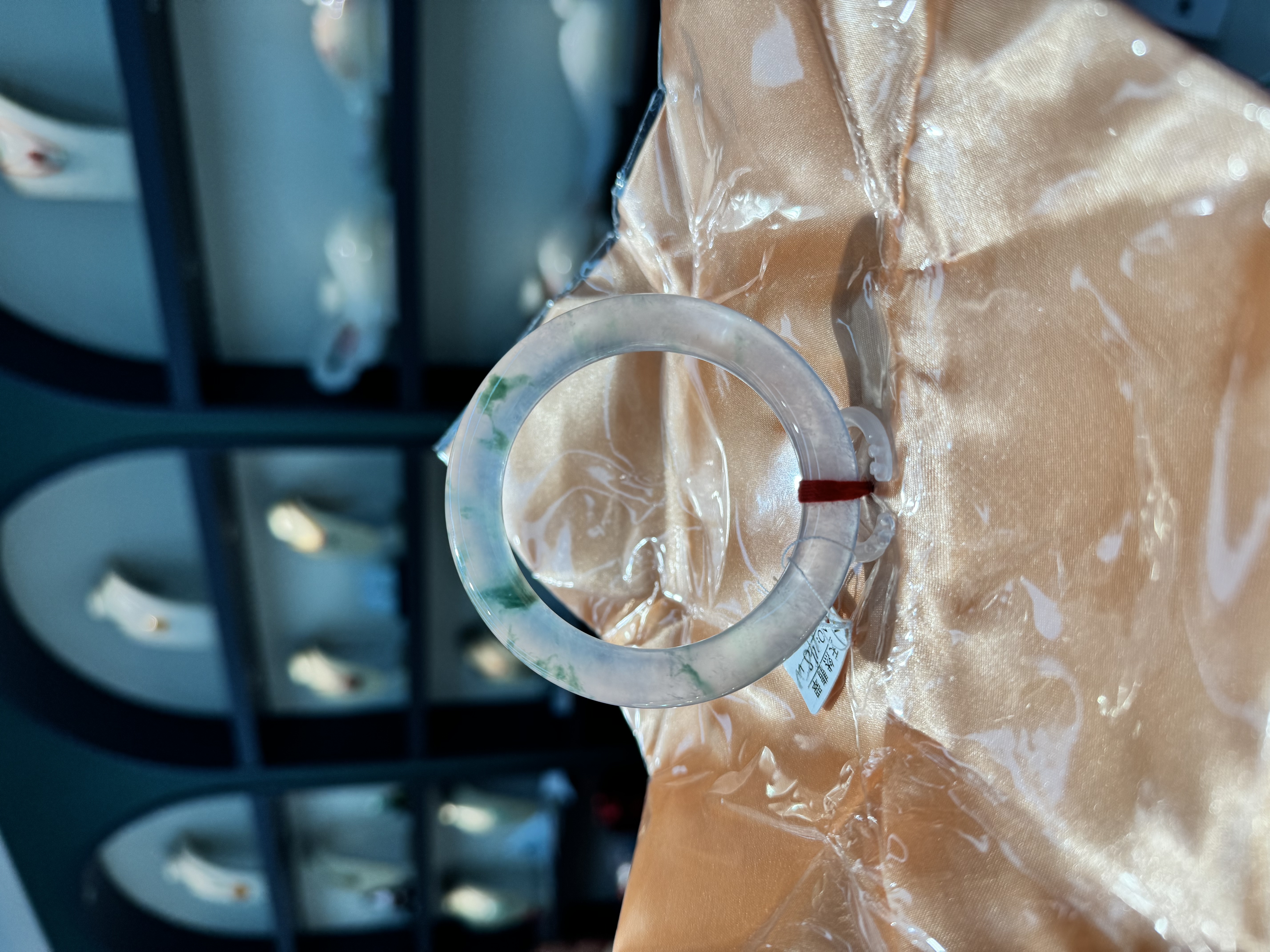 翡翠冰飘花手镯