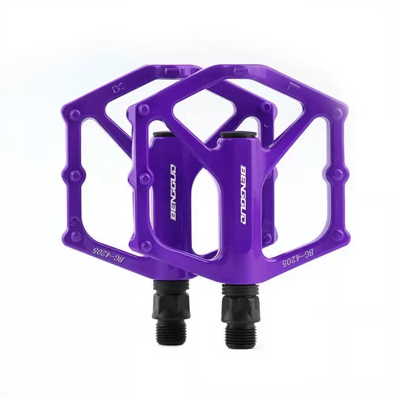 Cross-border bicycle pedals, road bikes, aluminum alloy pedals with widened, Pelletin anti-slip pedals, and jumping fruit cycling equipment Item Picture