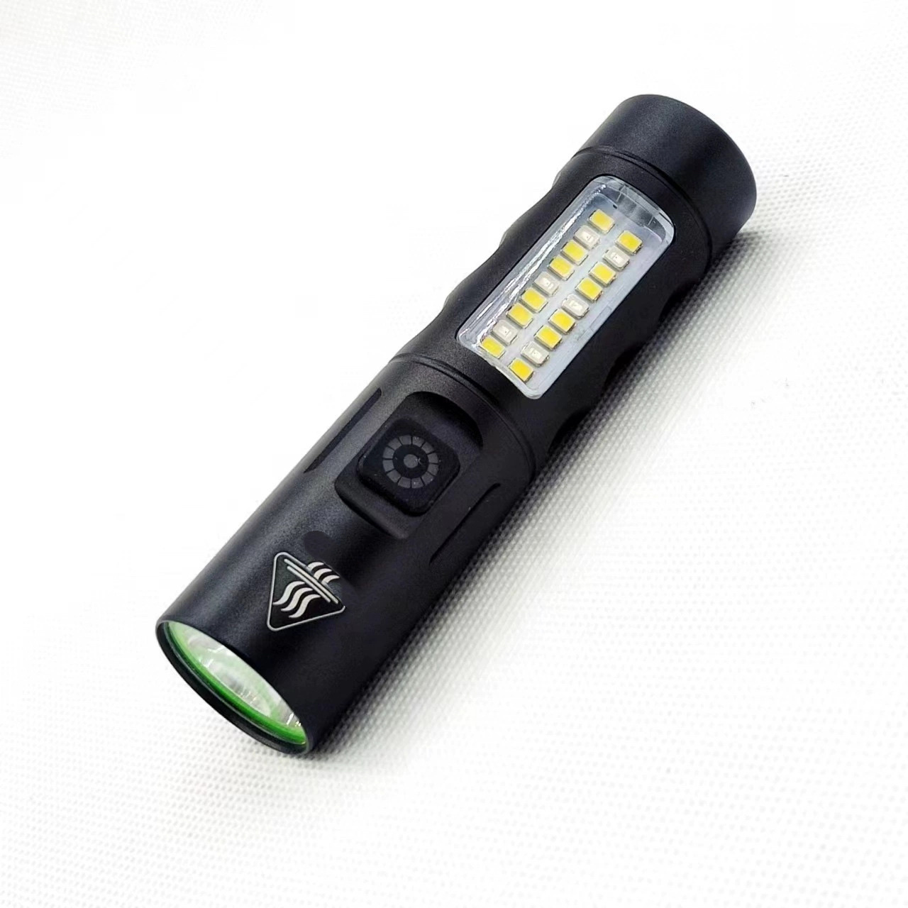 led小手电筒/手提灯探照灯细节图