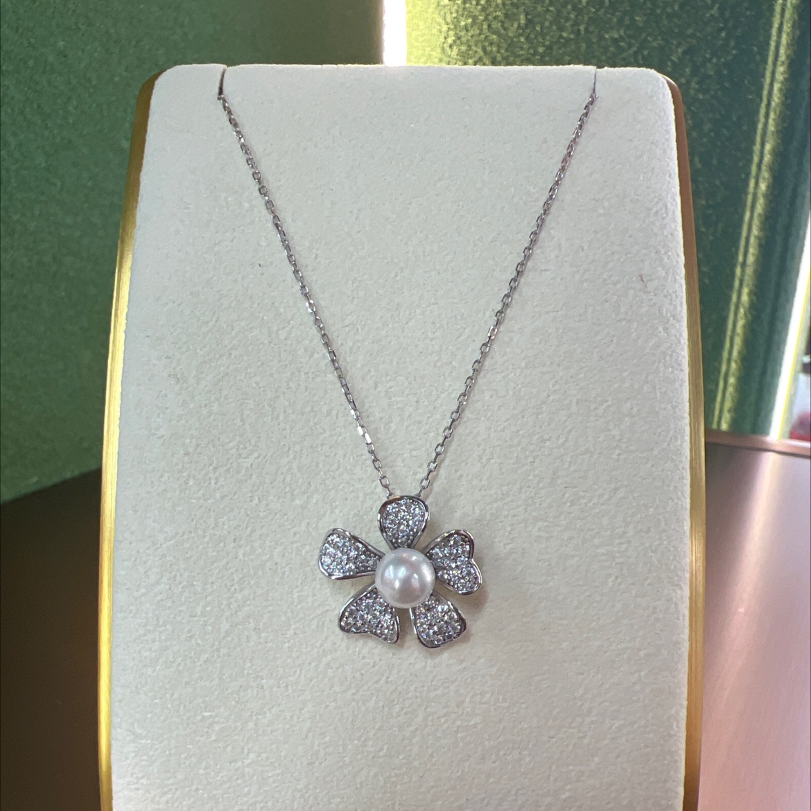 Pure silver necklace pearl pendant, simple, fashionable and versatile women's necklace accessory