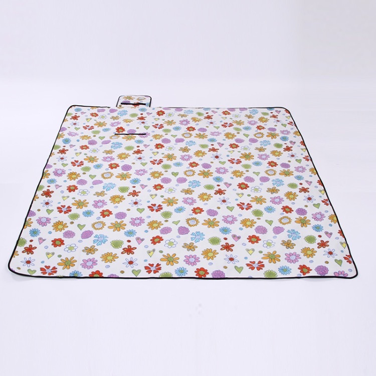 盛源户外绒面铝膜游戏垫帐篷防水防潮隔热垫便携柔软公园野餐垫
2*2细节图