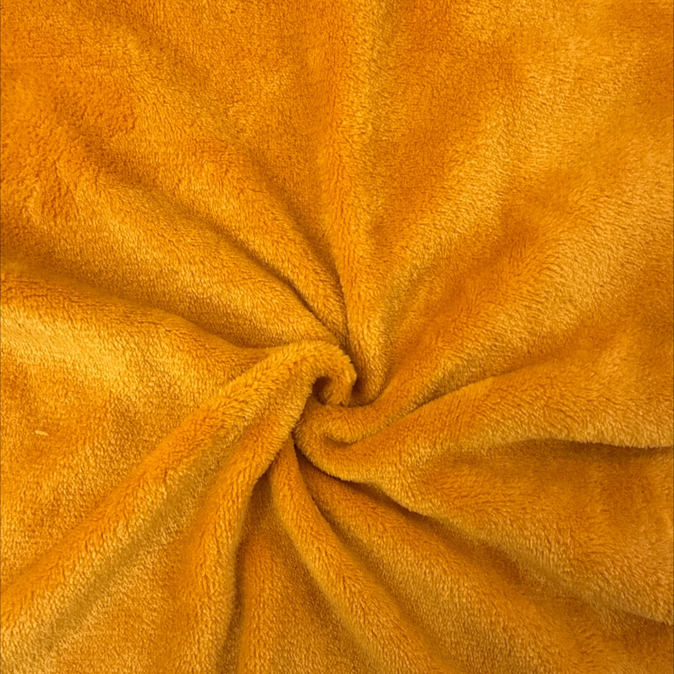 Our factory offers a wide range of fleece and flannel warm home pajamas, blankets, fabrics, and knitted fabrics priced at 40-50 cents in stock Item Picture