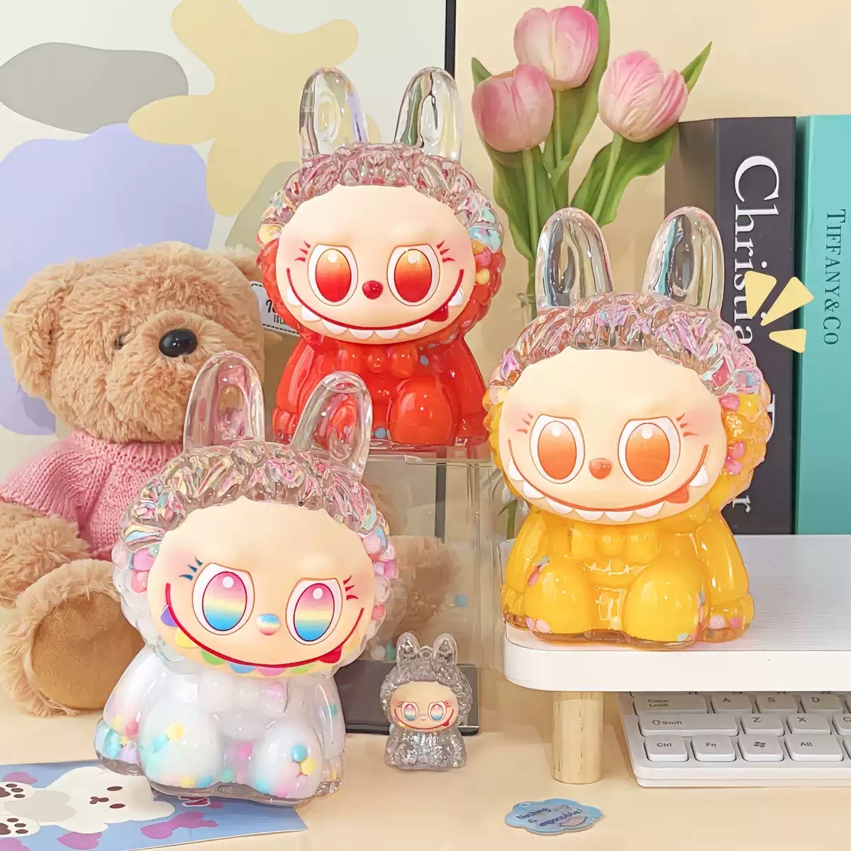 A creative cartoon acrylic small gift blind box with the same style as Douyin, featuring a huge and oversized flowing sand oil desktop decoration details Picture