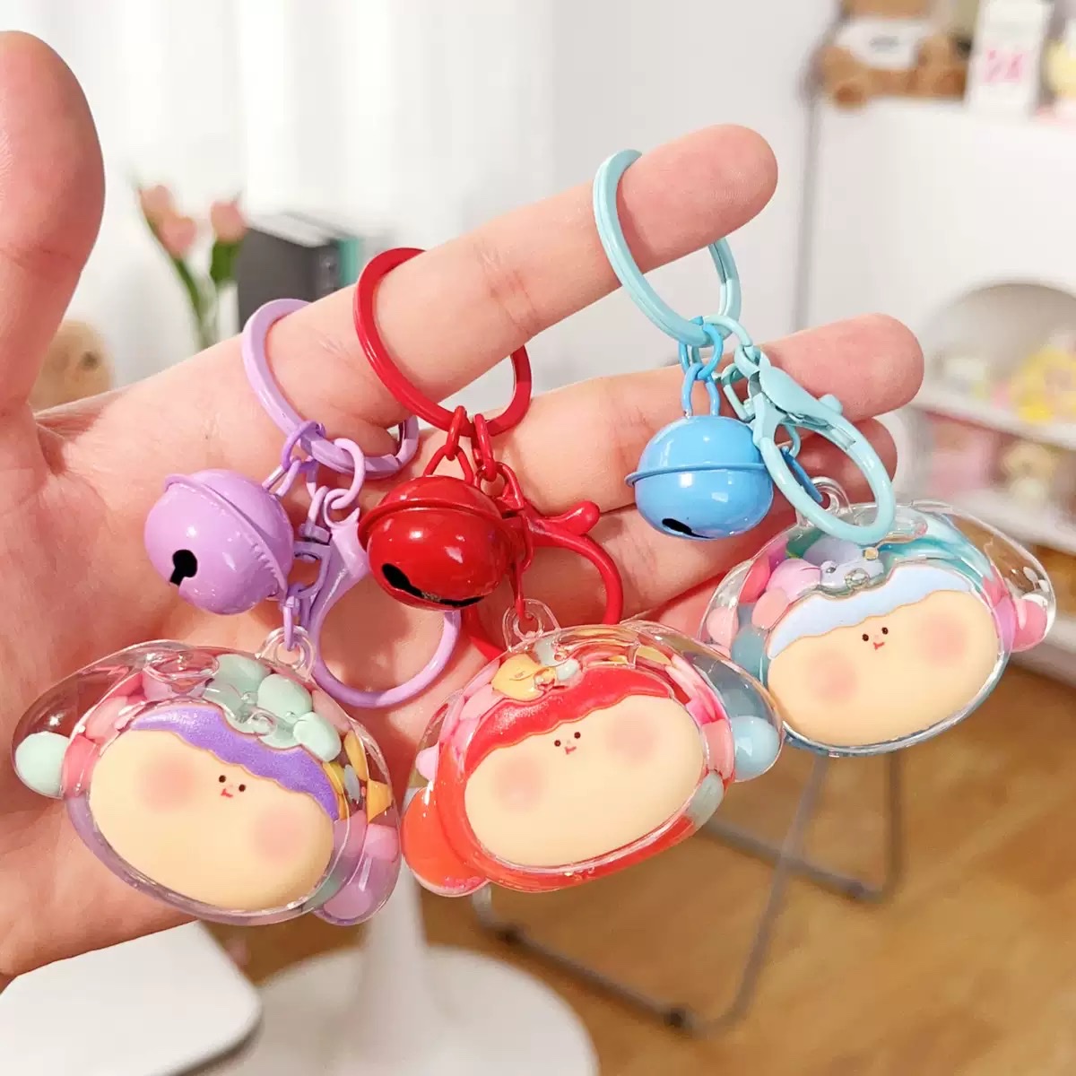 亚克力迷你狗头莉莉丝流沙钥匙扣可爱公仔爆闪公仔挂件礼物钥匙链产品图