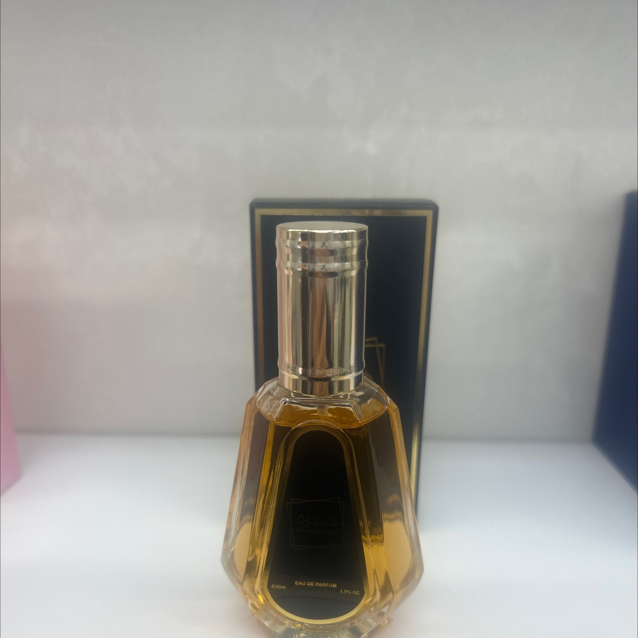 Neutral perfume aromatherapy, Middle Eastern style glass bottle, long-lasting light fragrance, natural and fresh aroma