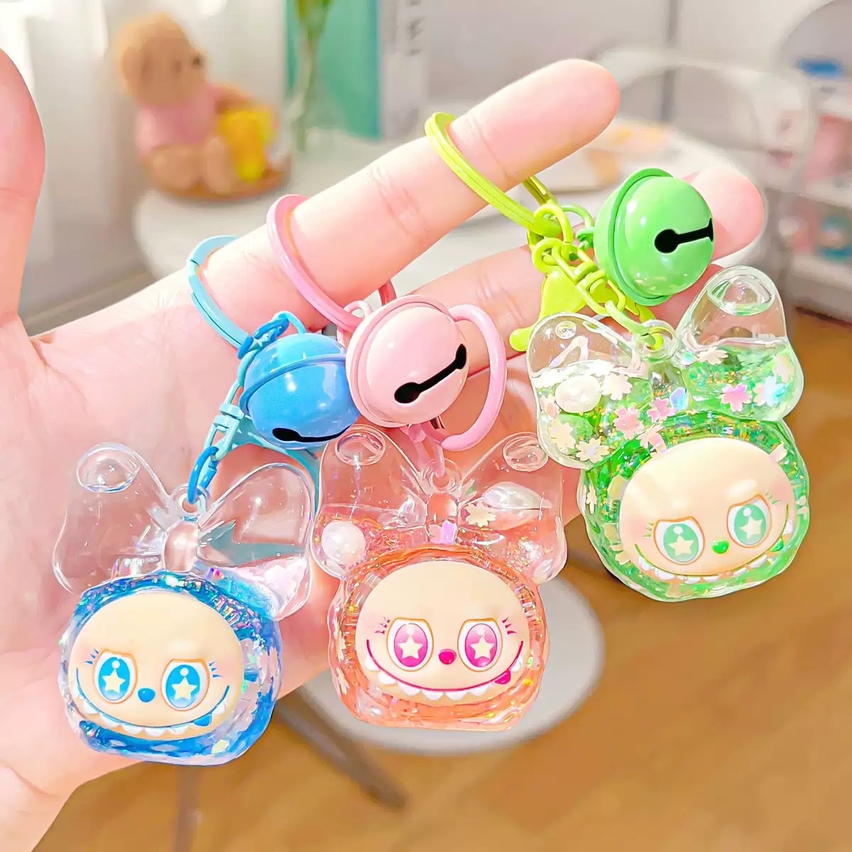 【 In-stock Factory 】 Acrylic oil-impregnated cartoon bow, car keychain, bag pendant, stall gift, blind box, display item, matching Specification image