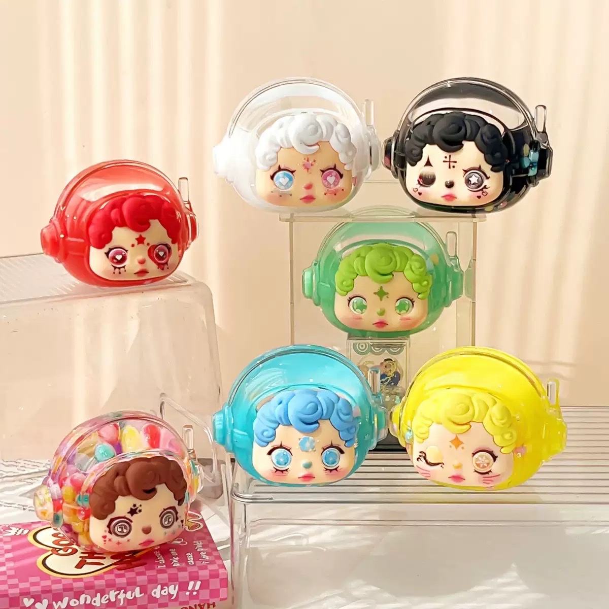 Douyin's best-selling flowing sand milk bean Astronaut Oil flowing sand diy decorative collectible blind box Specification image