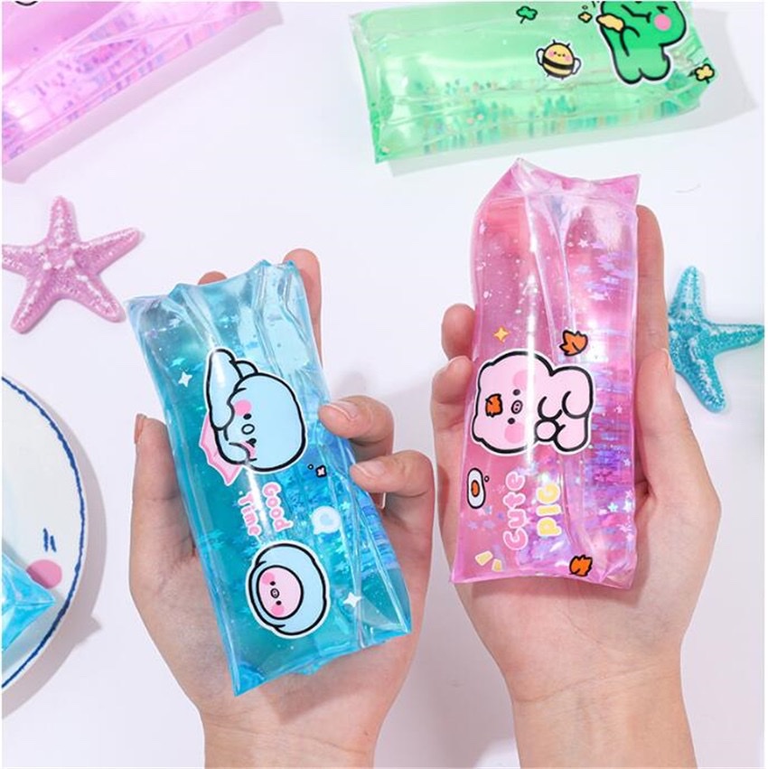 Factory direct sales of stress-relieving toys, water snake that can't be caught, new office stress-relieving slipper toys, student venting water bag toys wholesale