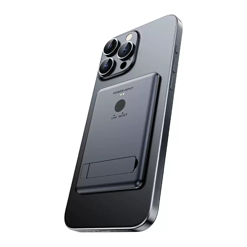 The portable multilingual translator for smart phones is an intelligent AI translation device that supports real-time translation Application Scenario