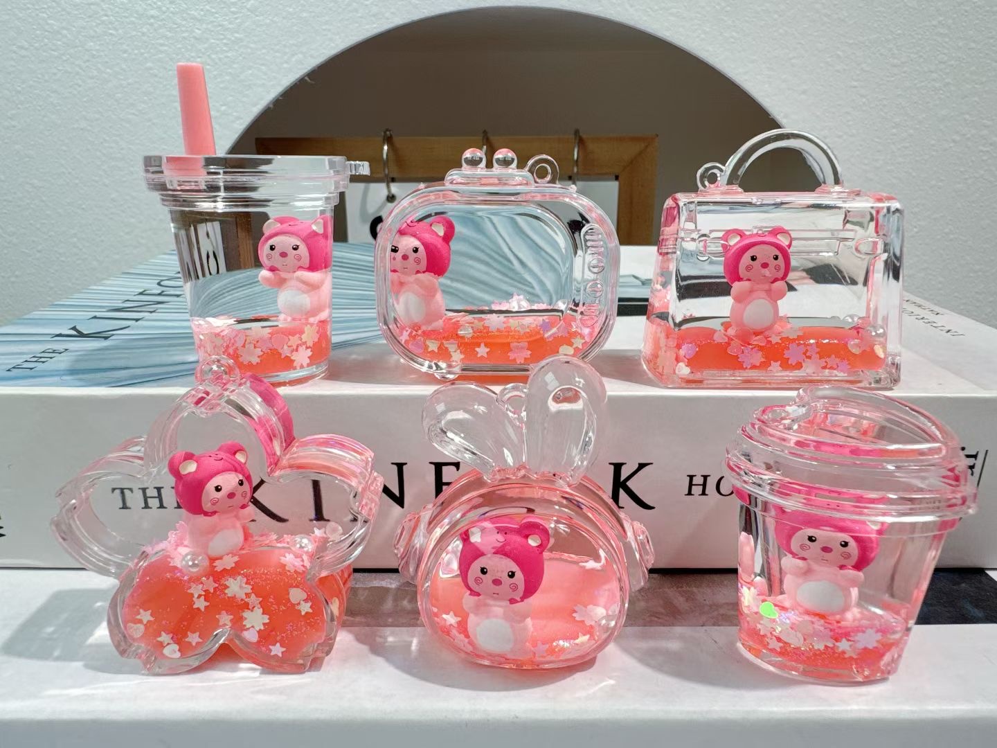 跨境爆款迪士尼流沙瓶钥匙扣挂件可爱卡通入油爆闪书包挂饰米奇米妮唐老鸭维尼熊挂件批发详情图17