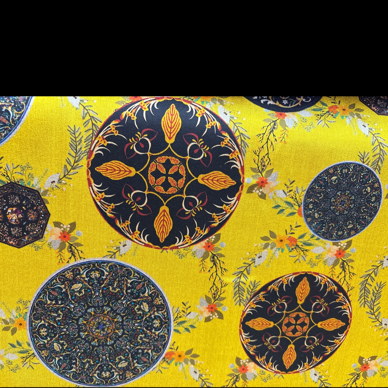 百分百真丝，桑蚕丝门幅140 可以做睡衣，外套等高档面料