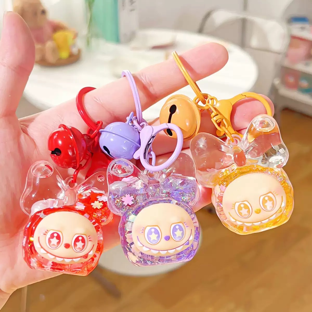 【 In-stock Factory 】 Acrylic oil-impregnated cartoon bow, car keychain, bag pendant, stall gift, blind box, display item, matching